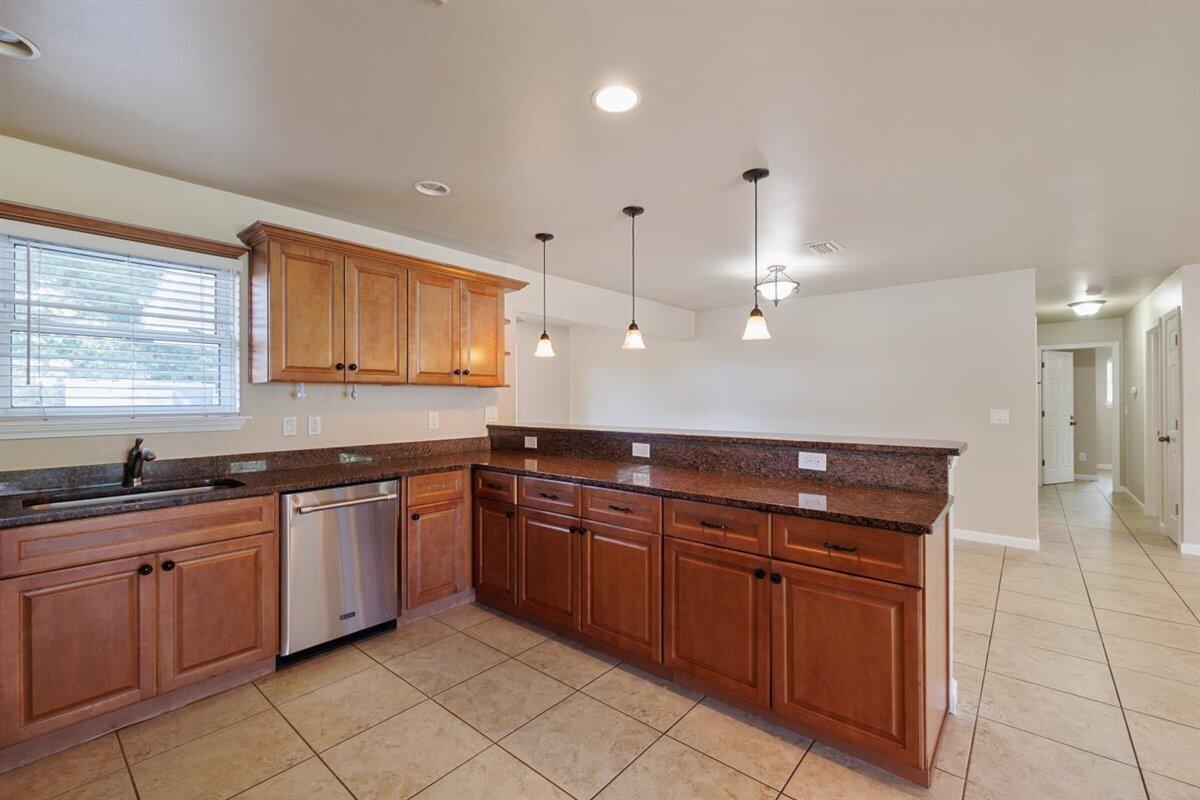 SEA HILLS - Residential