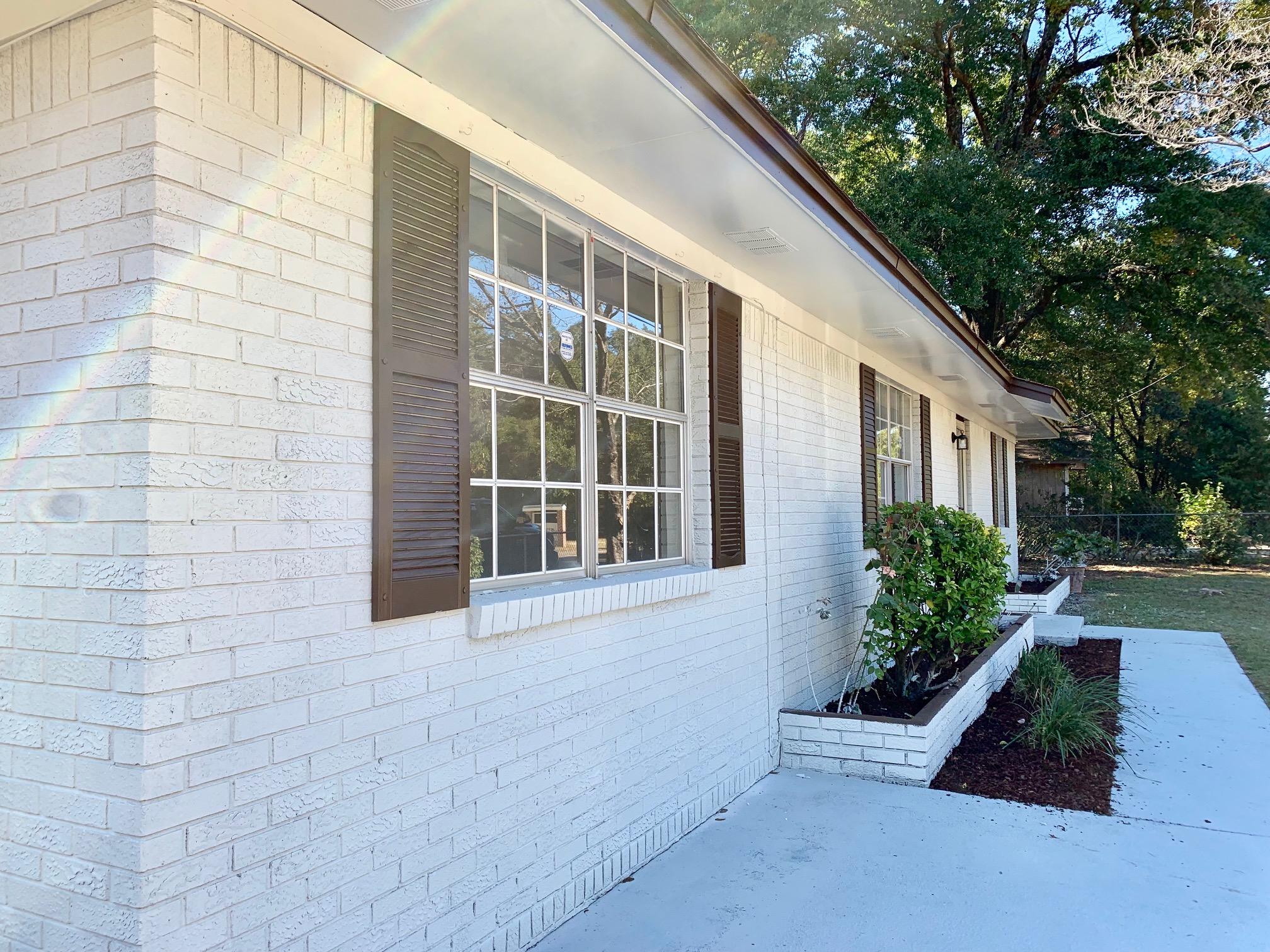 CRESTVIEW - Residential