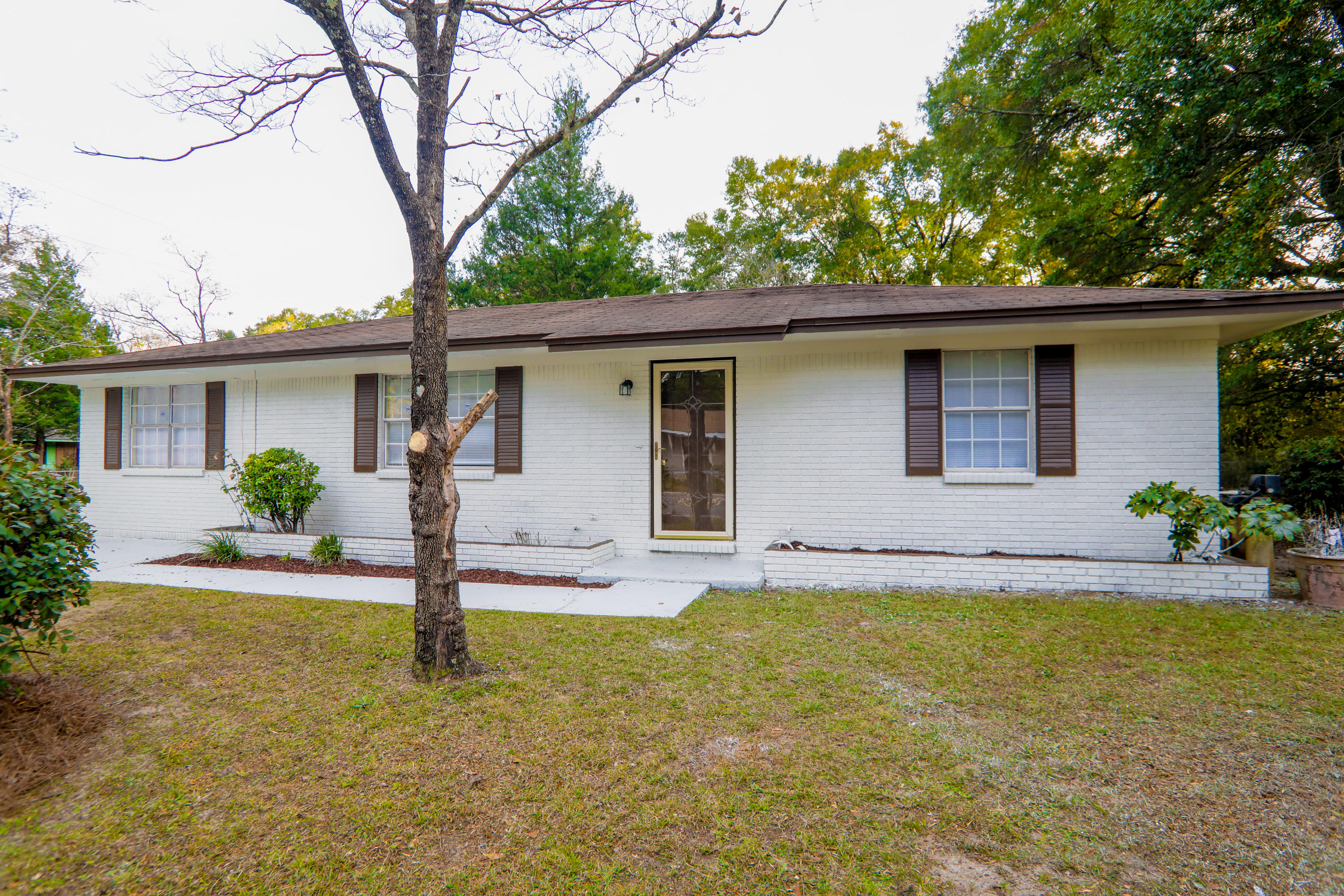 CRESTVIEW - Residential