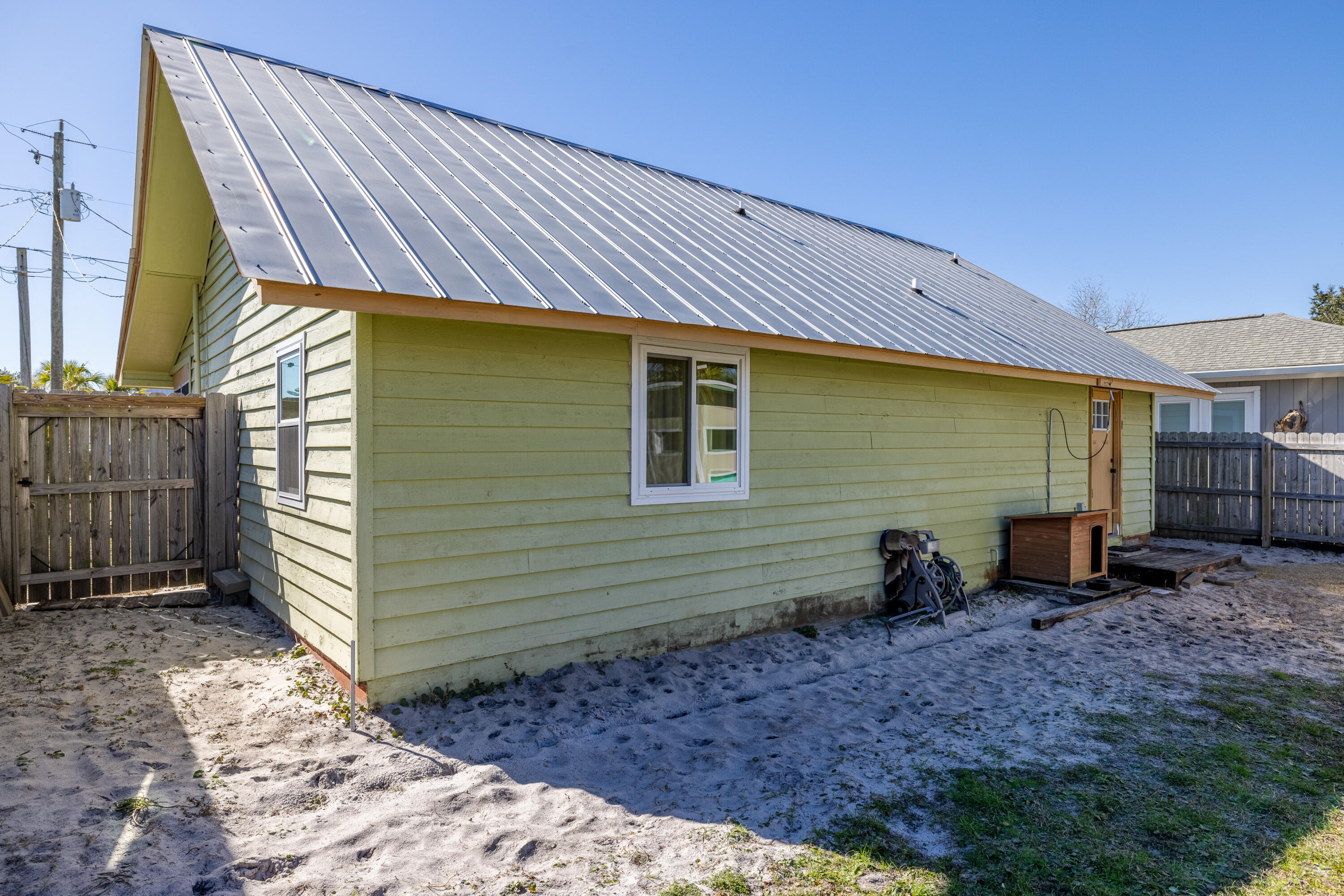 RIVIERA BEACH - Residential