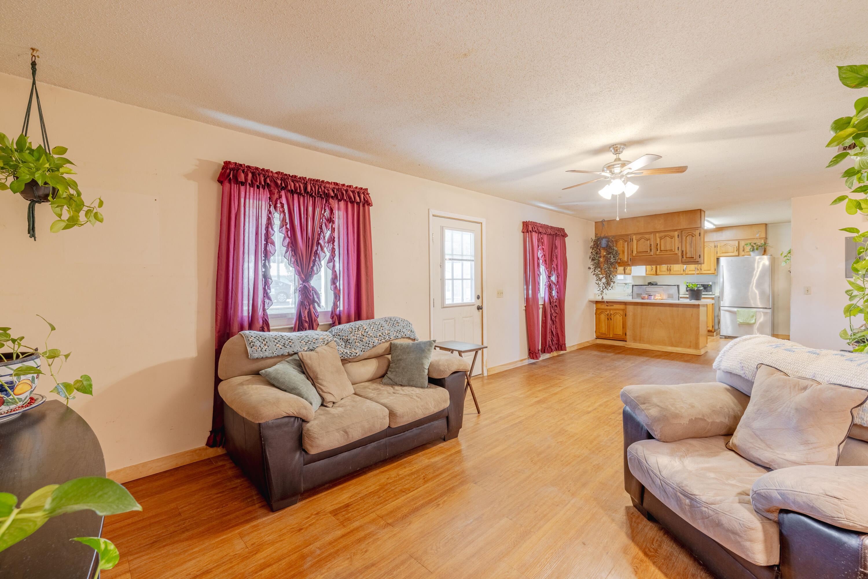 RIVIERA BEACH - Residential