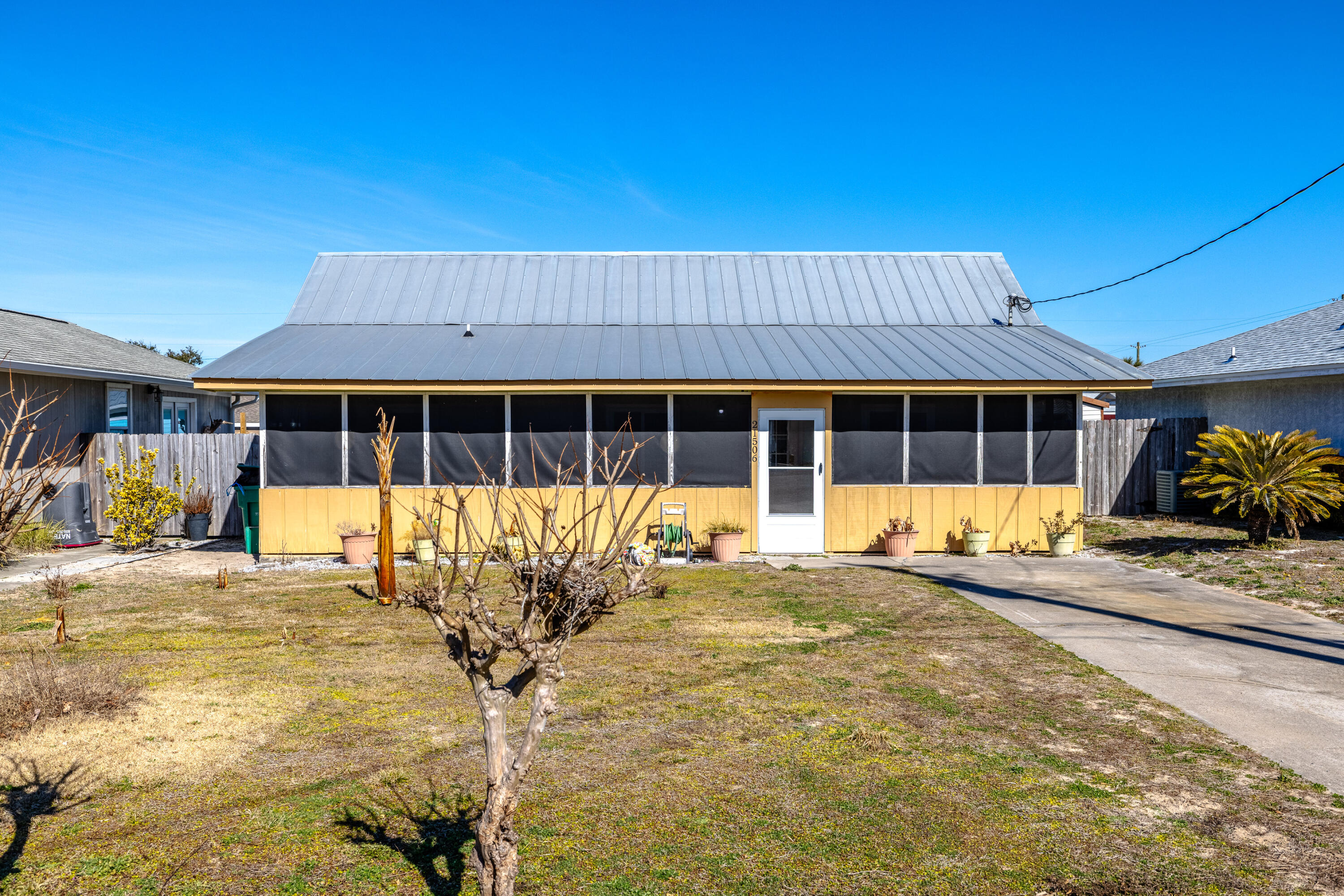 RIVIERA BEACH - Residential