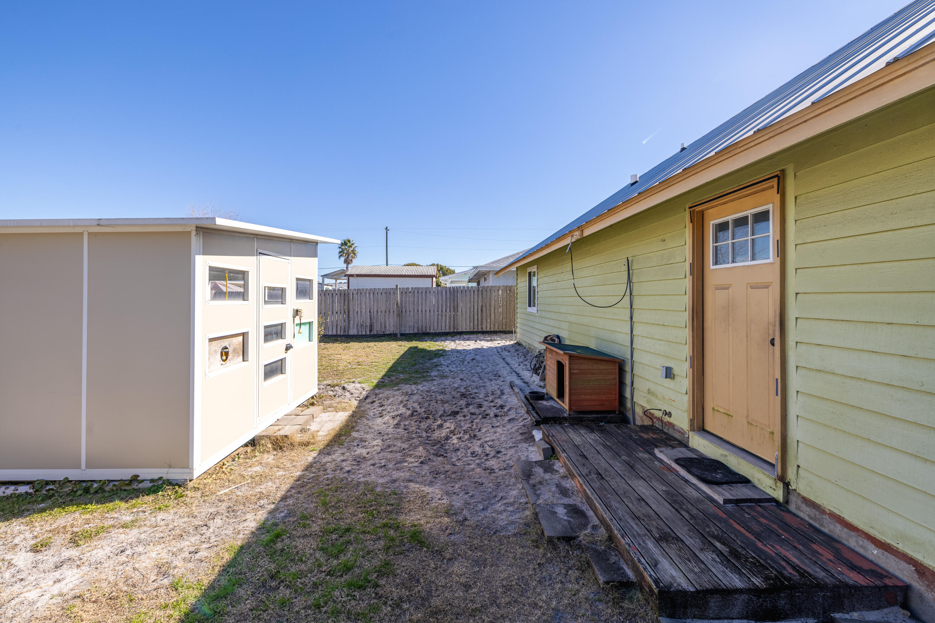 RIVIERA BEACH - Residential