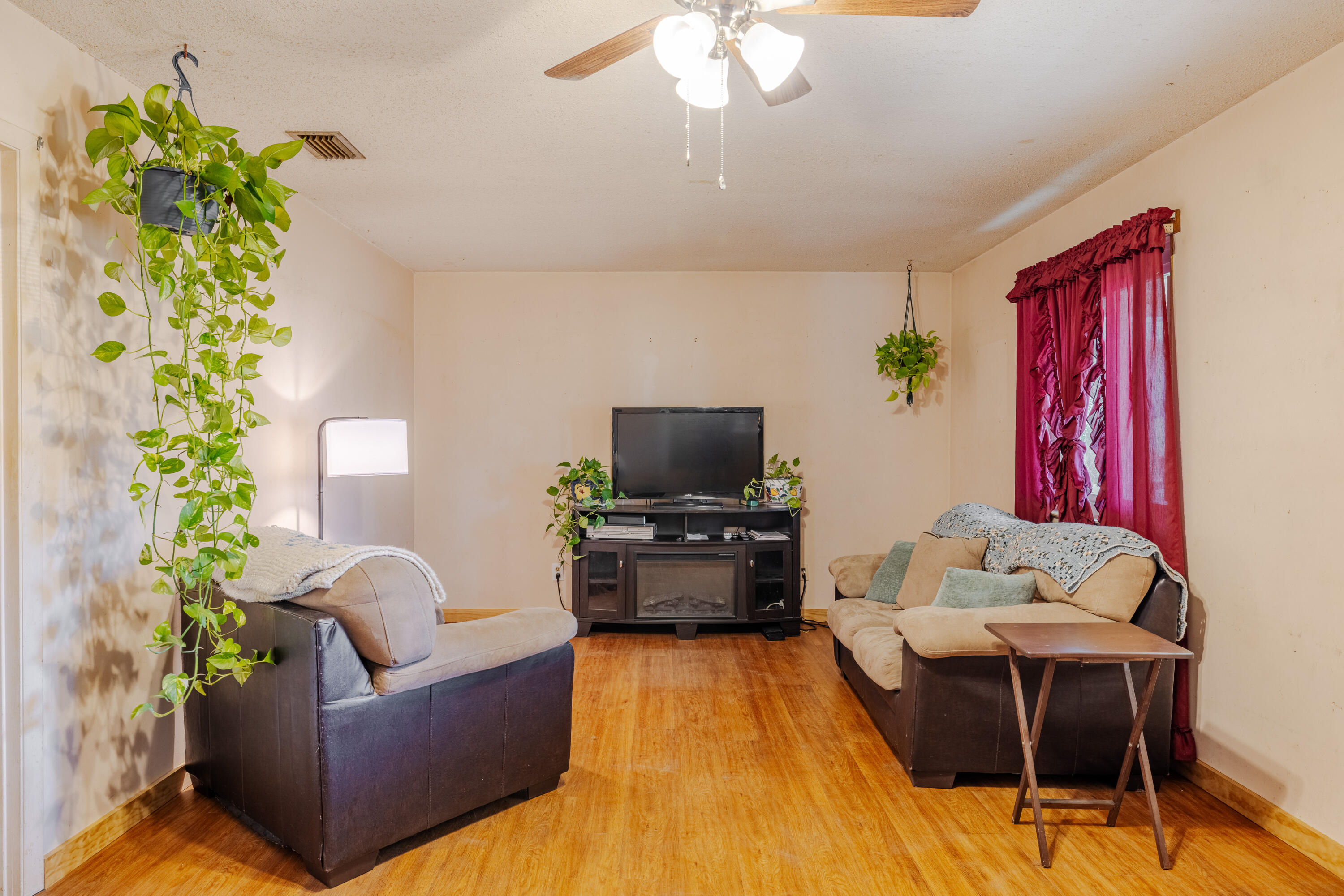 RIVIERA BEACH - Residential