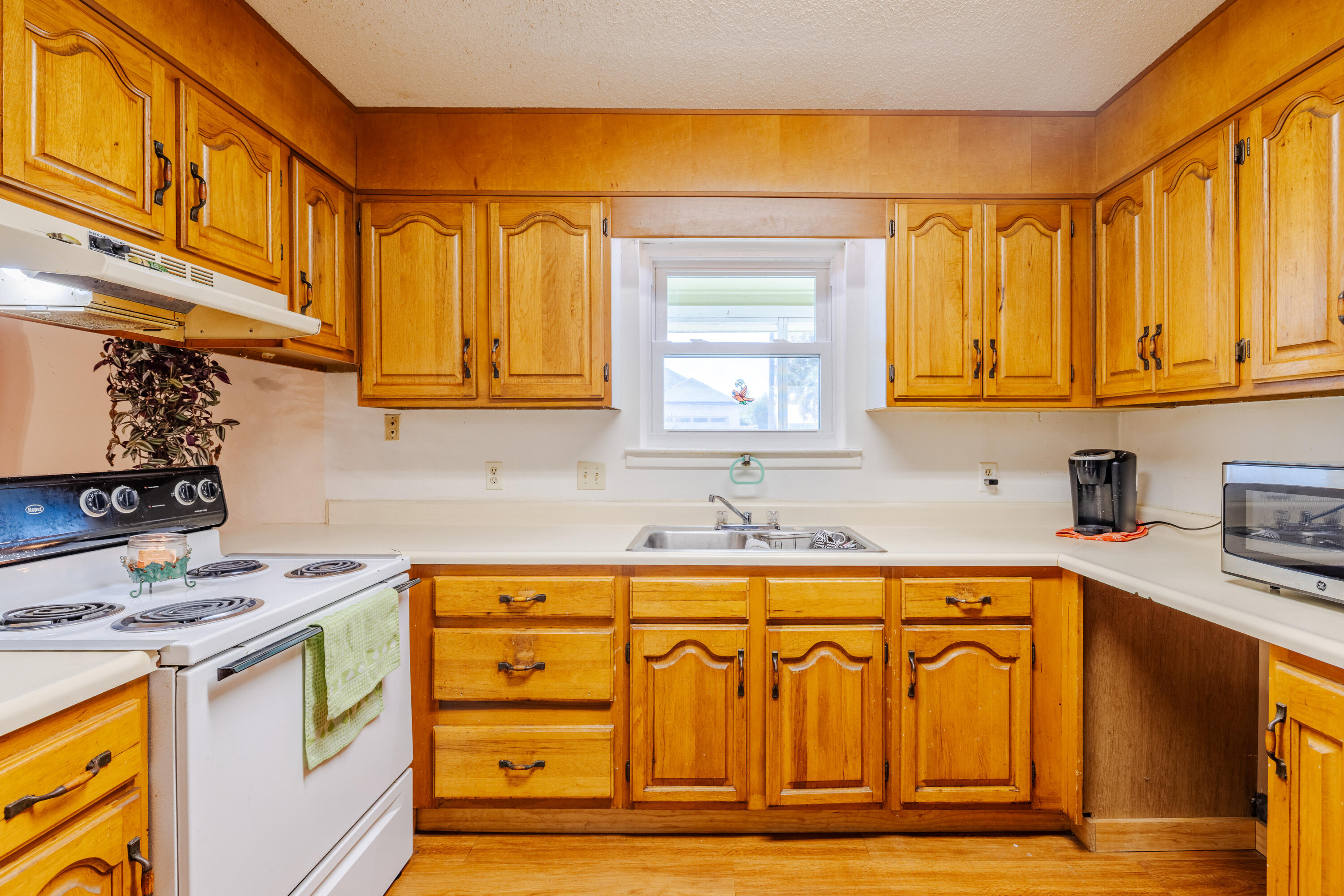 RIVIERA BEACH - Residential