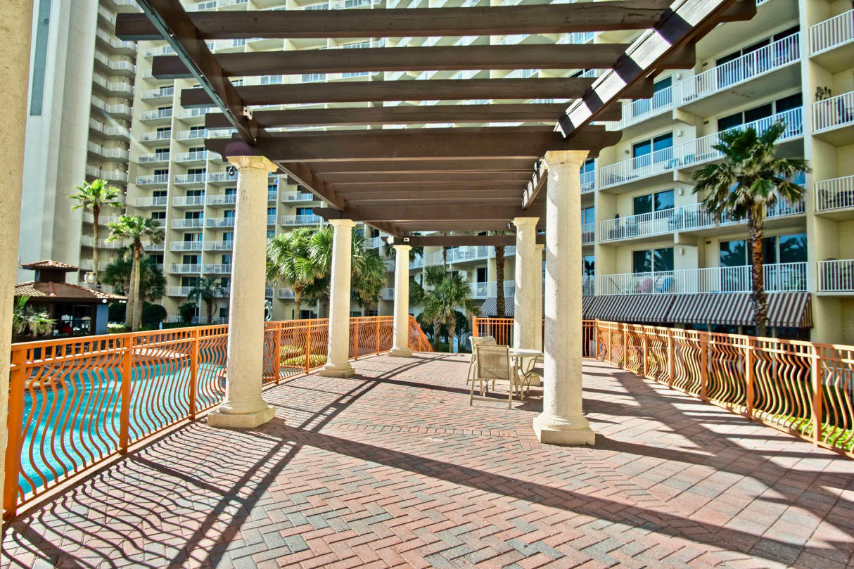 SHORES OF PANAMA - Residential