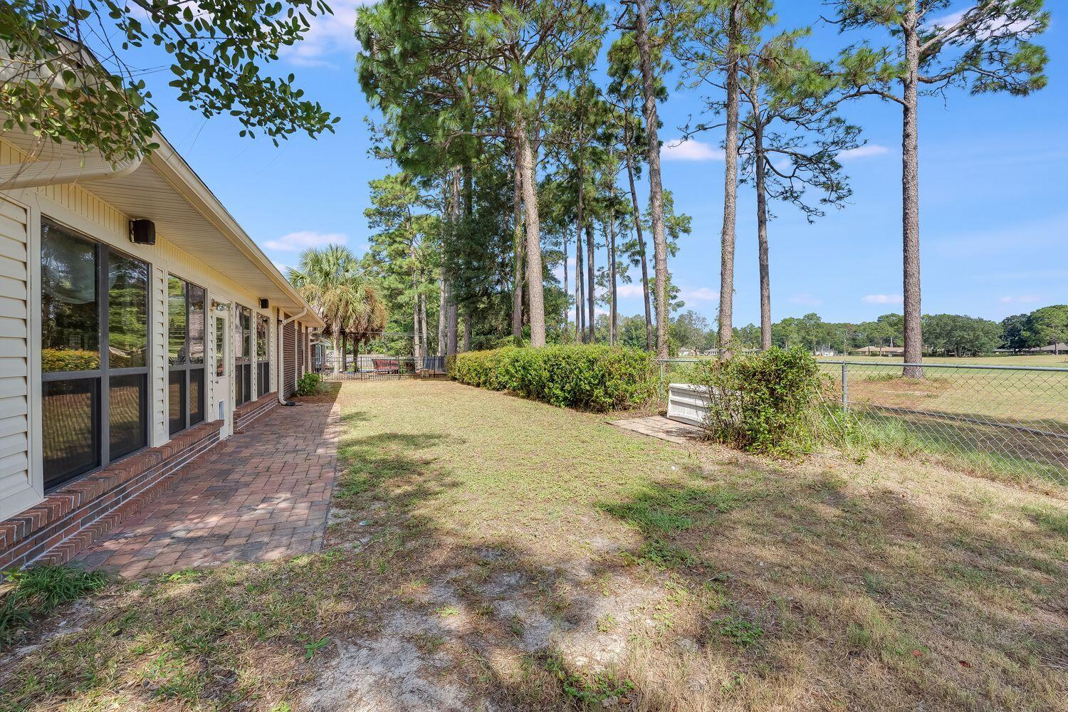 LAKE LORRAINE ESTATES - Residential