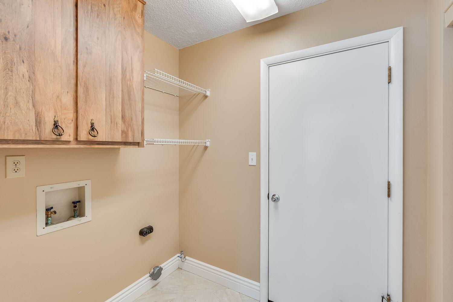 LAKE LORRAINE ESTATES - Residential