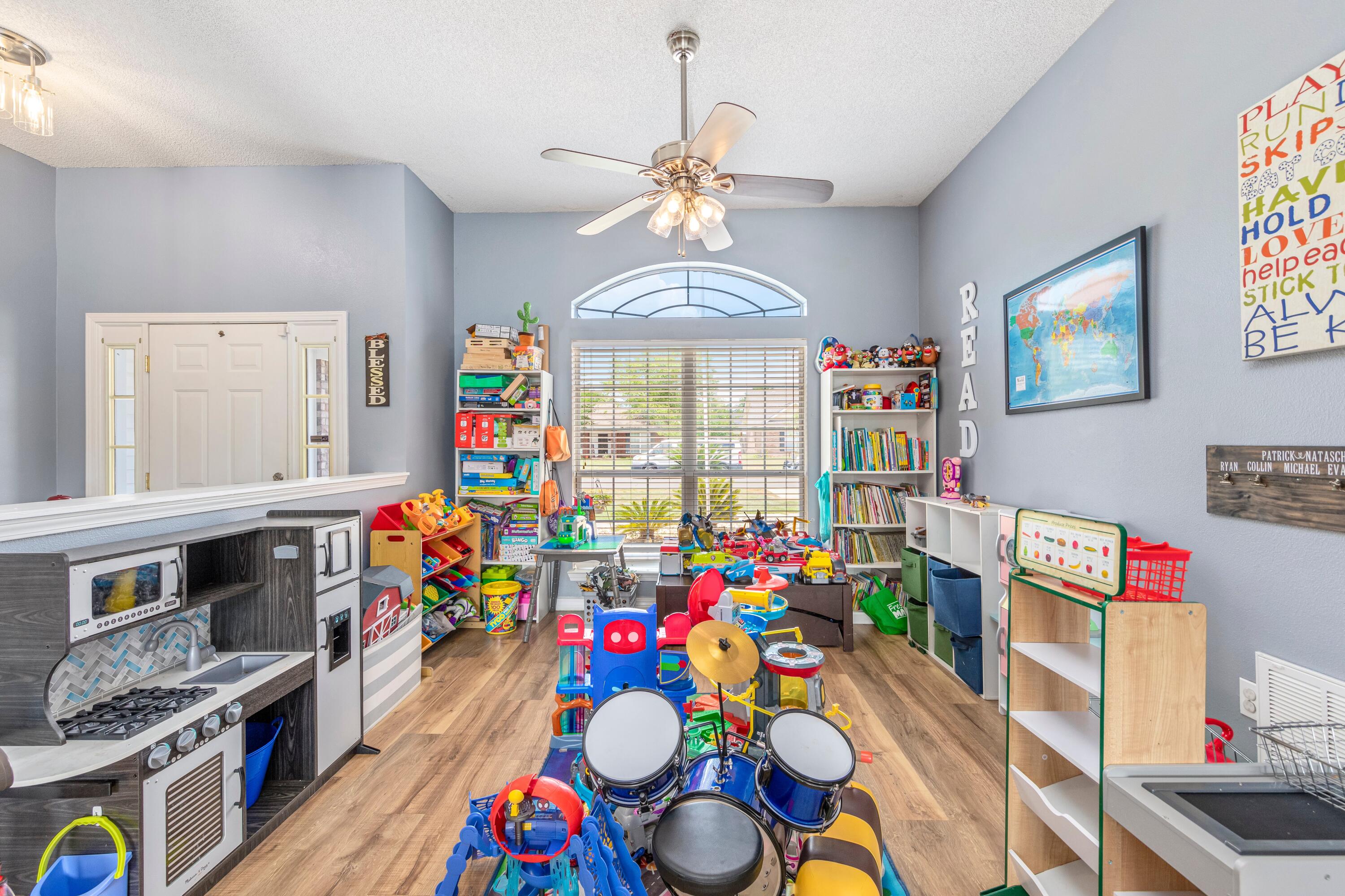 BROOKE ESTATES PH II - Residential