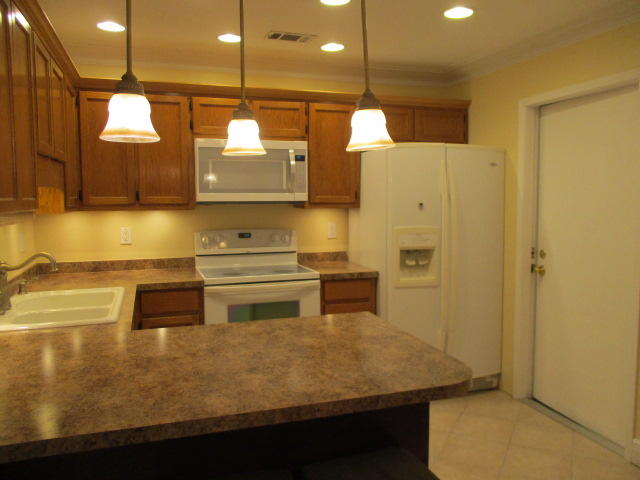 EAST BAY RIVER ESTATES 2ND ADDN - Residential Lease