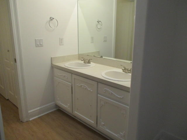 EAST BAY RIVER ESTATES 2ND ADDN - Residential Lease