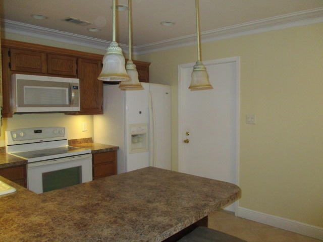 EAST BAY RIVER ESTATES 2ND ADDN - Residential Lease