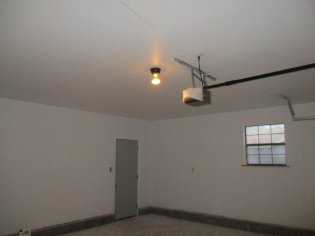 EAST BAY RIVER ESTATES 2ND ADDN - Residential Lease