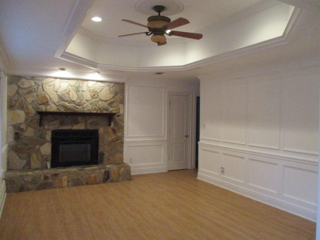 EAST BAY RIVER ESTATES 2ND ADDN - Residential Lease