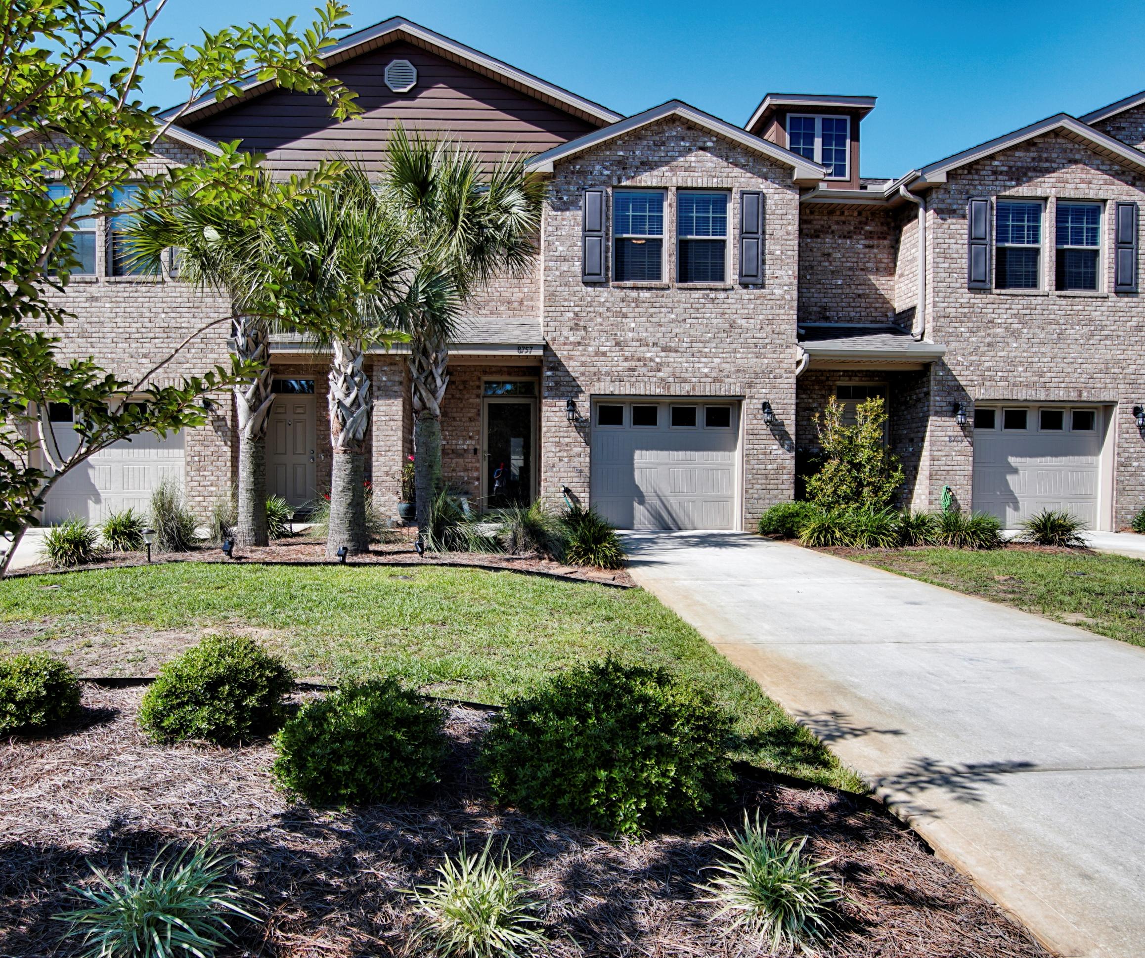 RESERVE POINTE - Residential