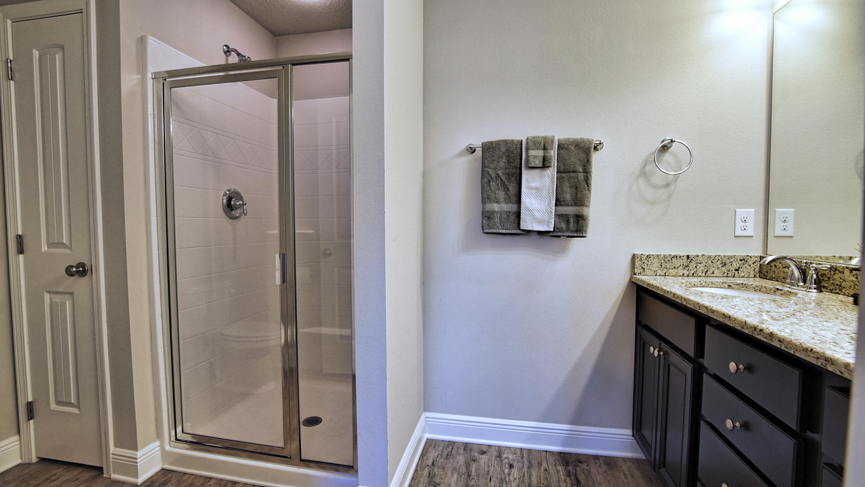 RESERVE POINTE - Residential