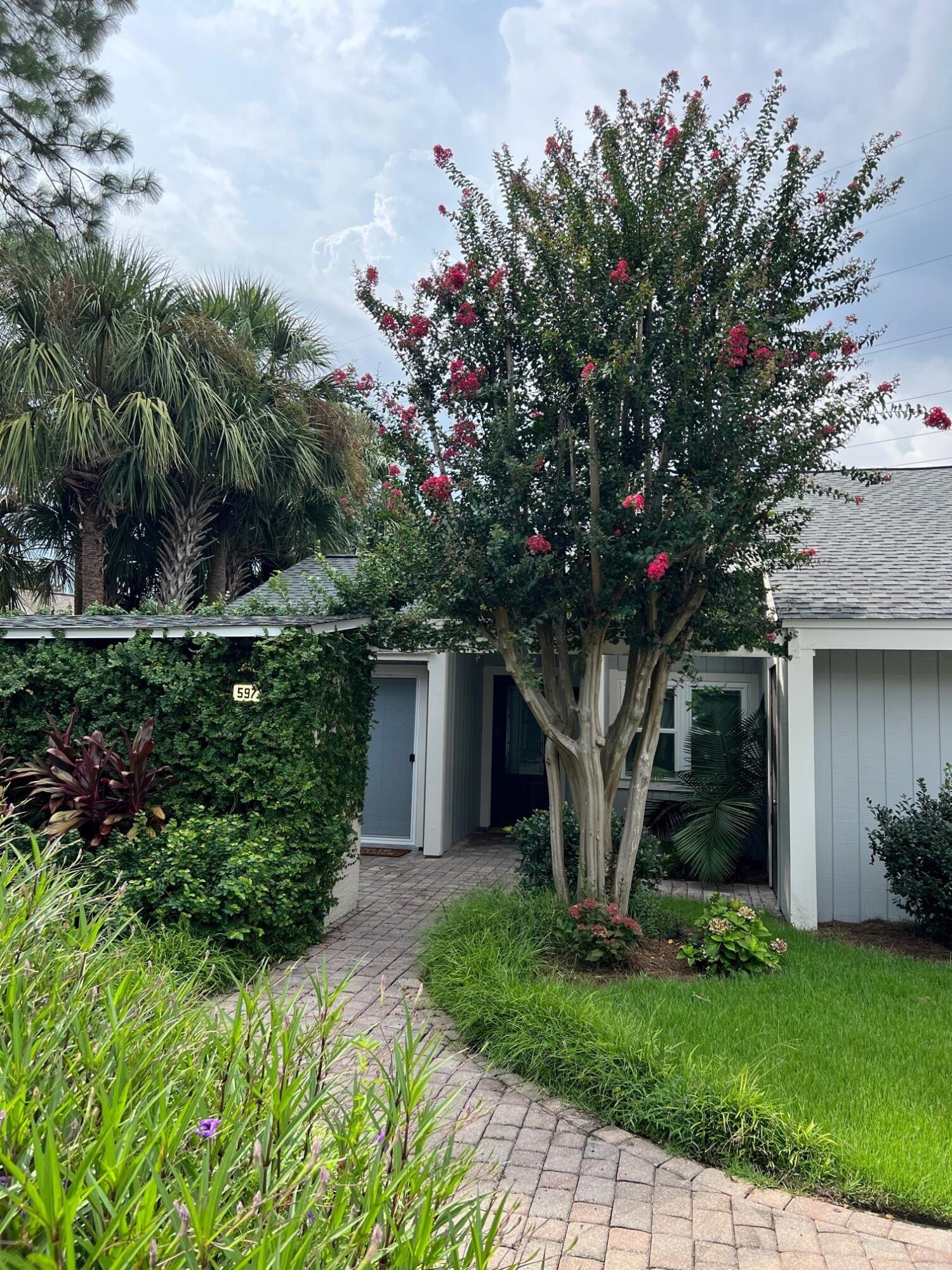 LINKSIDE VILLAGE UNIT 2 - Residential Lease