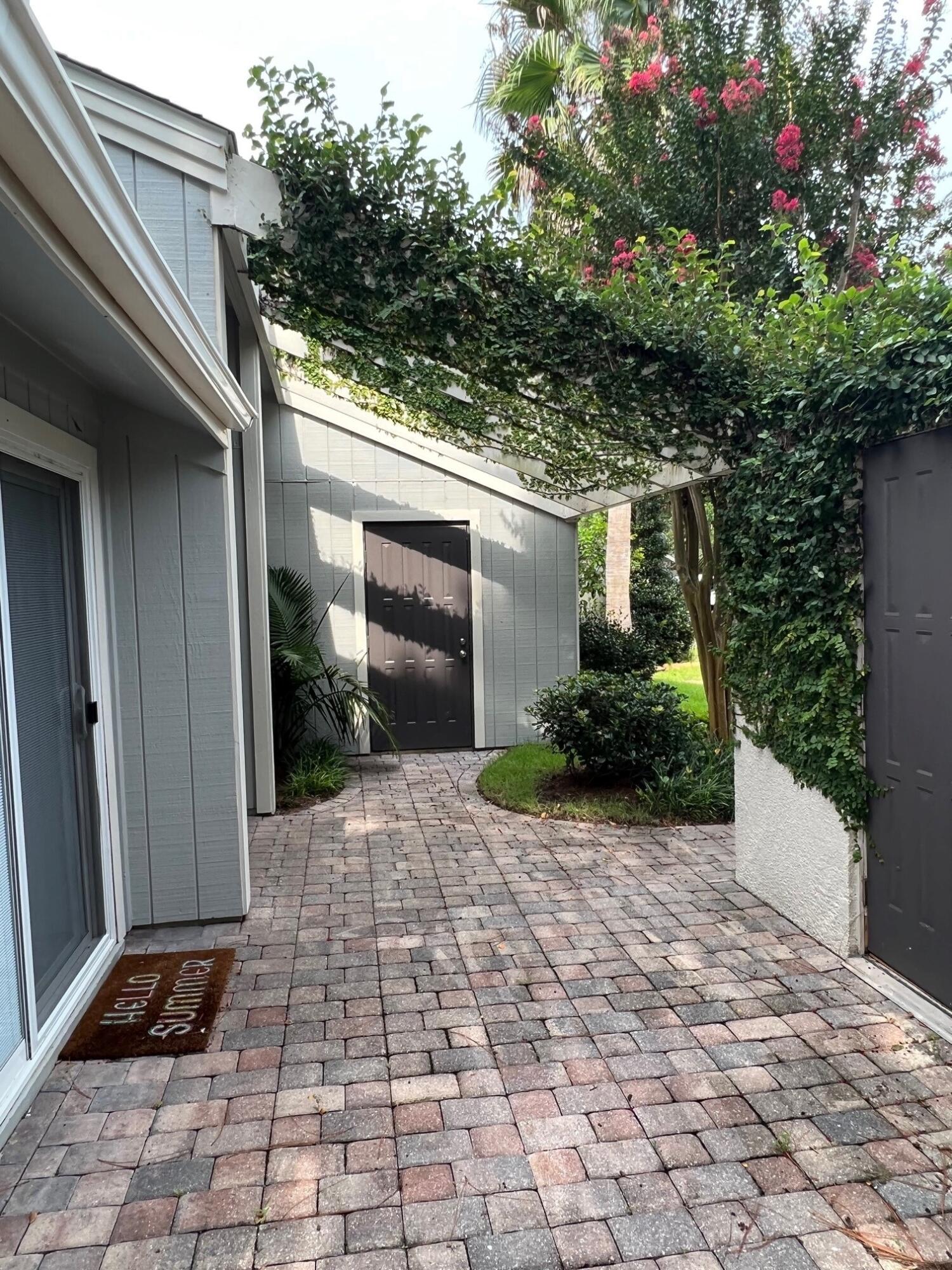 LINKSIDE VILLAGE UNIT 2 - Residential Lease