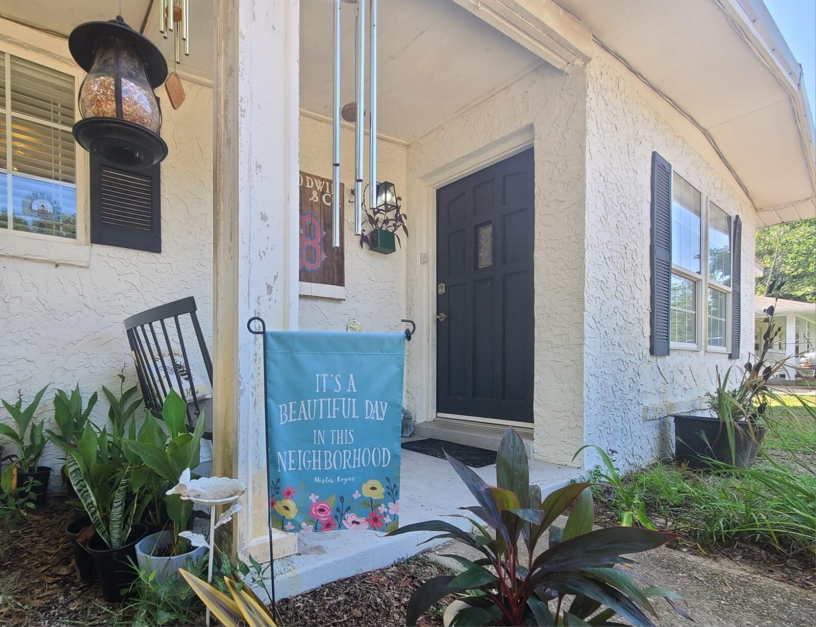 ELLIOTTS POINT - Residential