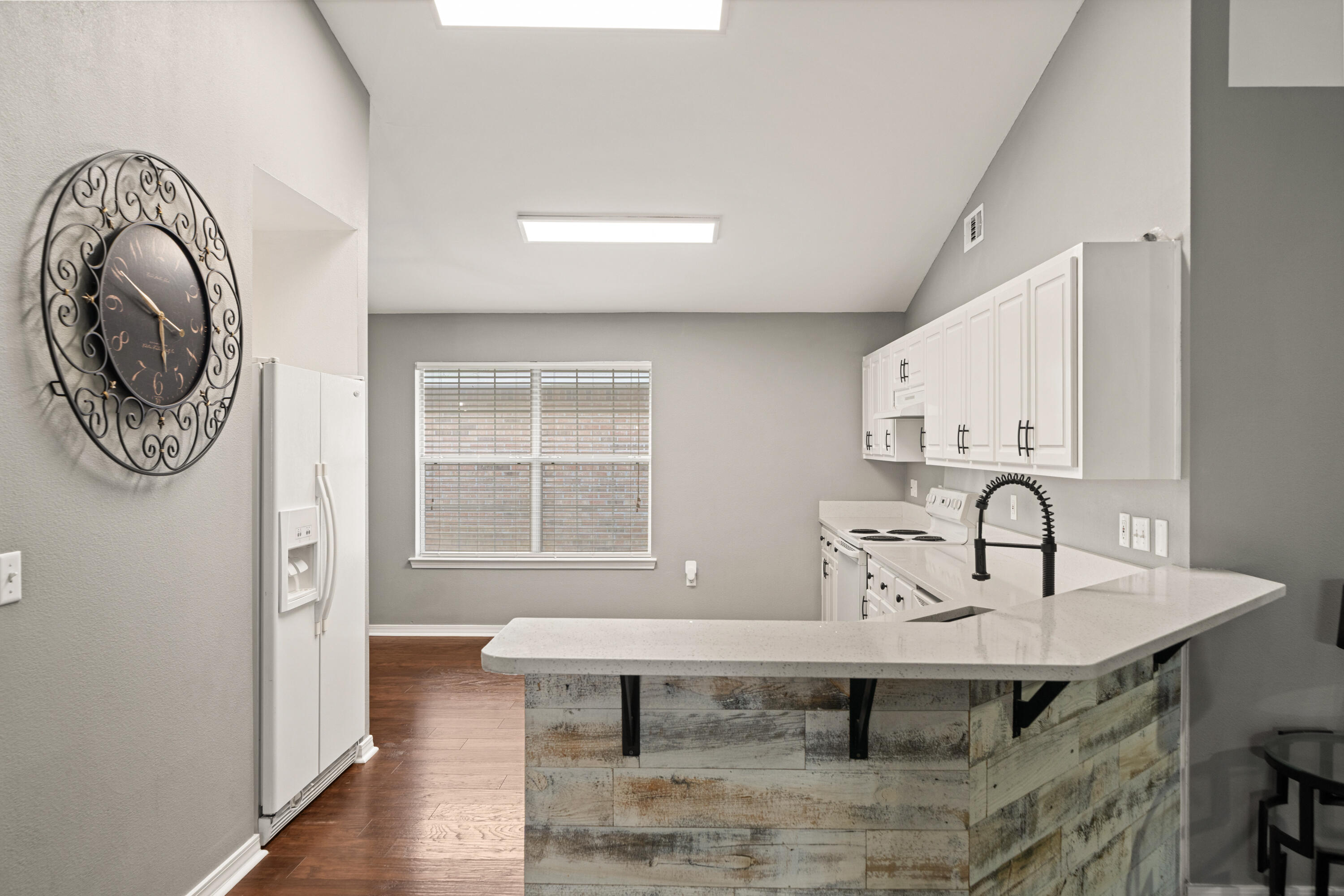 MARSH HARBOR - Residential