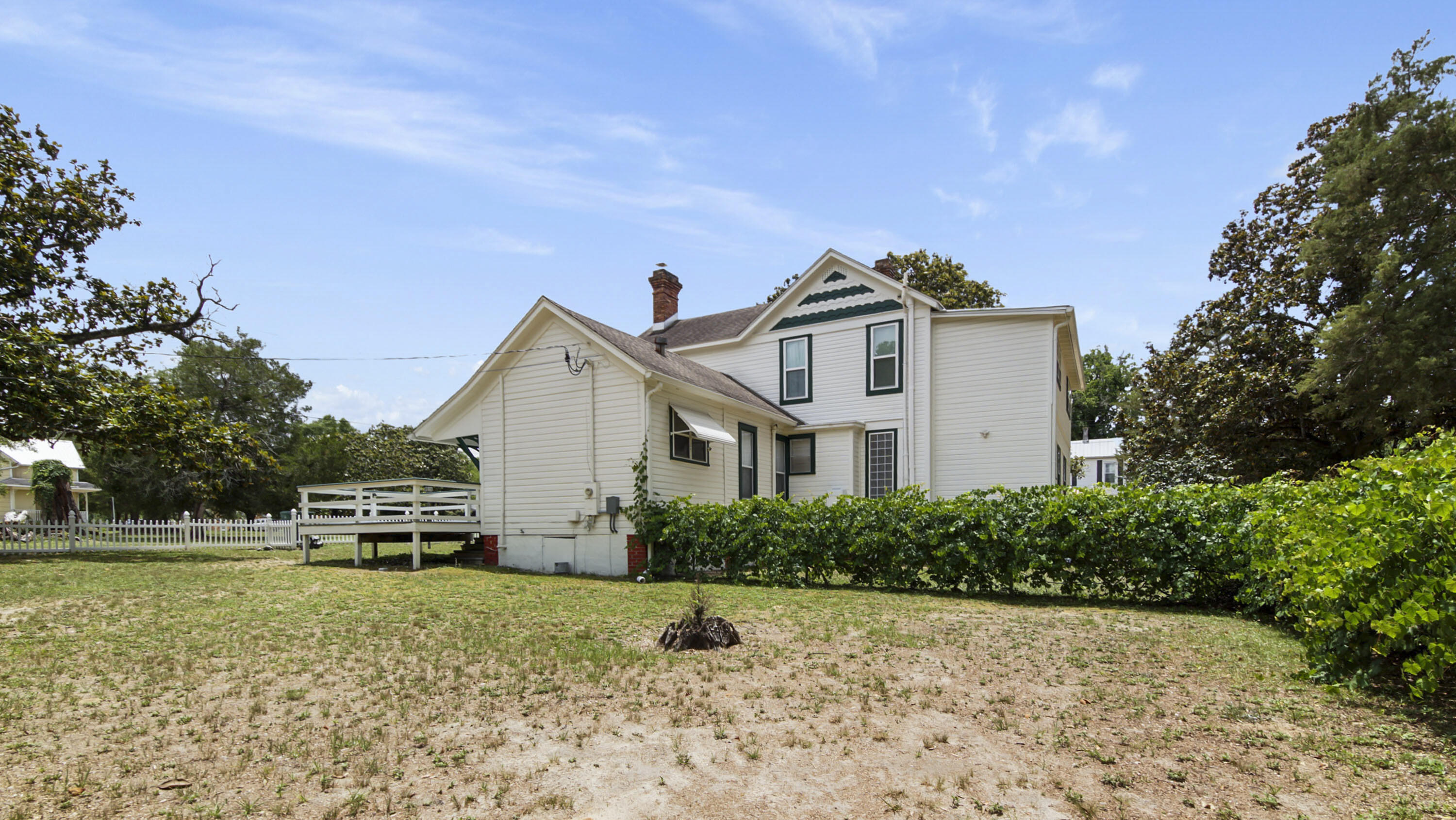 TOWN OF DEFUNIAK SPRINGS - Residential
