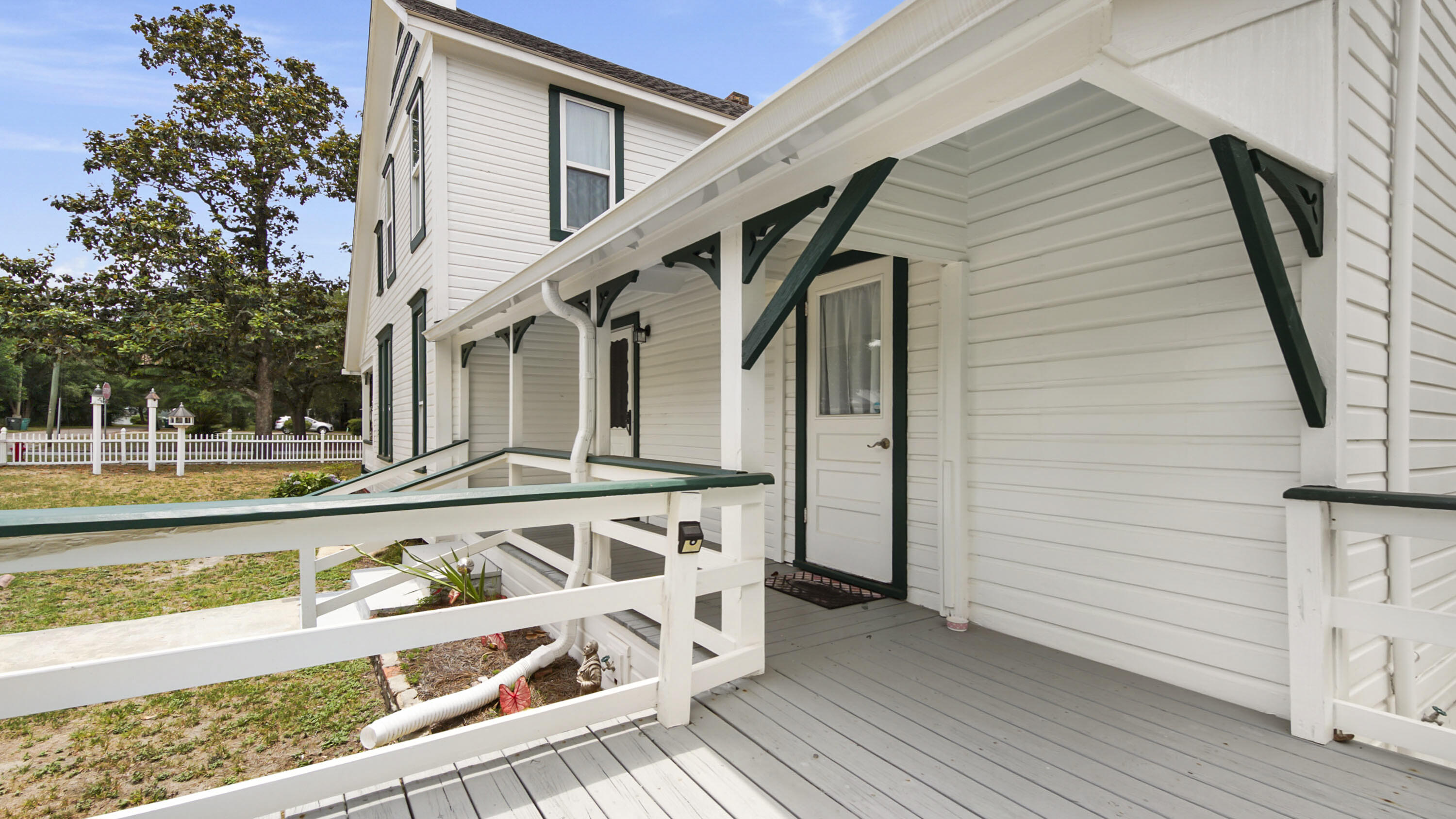 TOWN OF DEFUNIAK SPRINGS - Residential