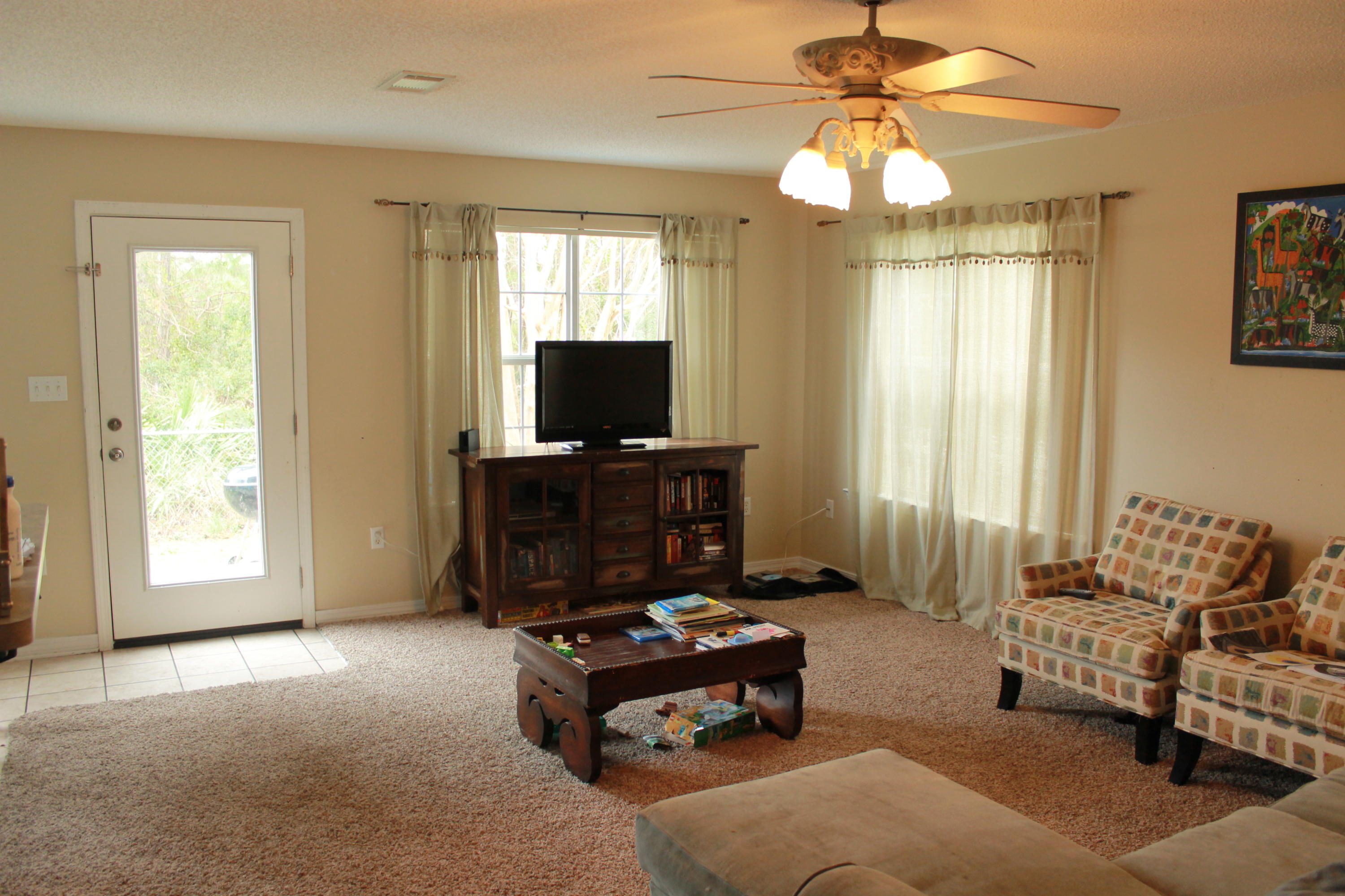 TWIN LAKES - Residential Lease