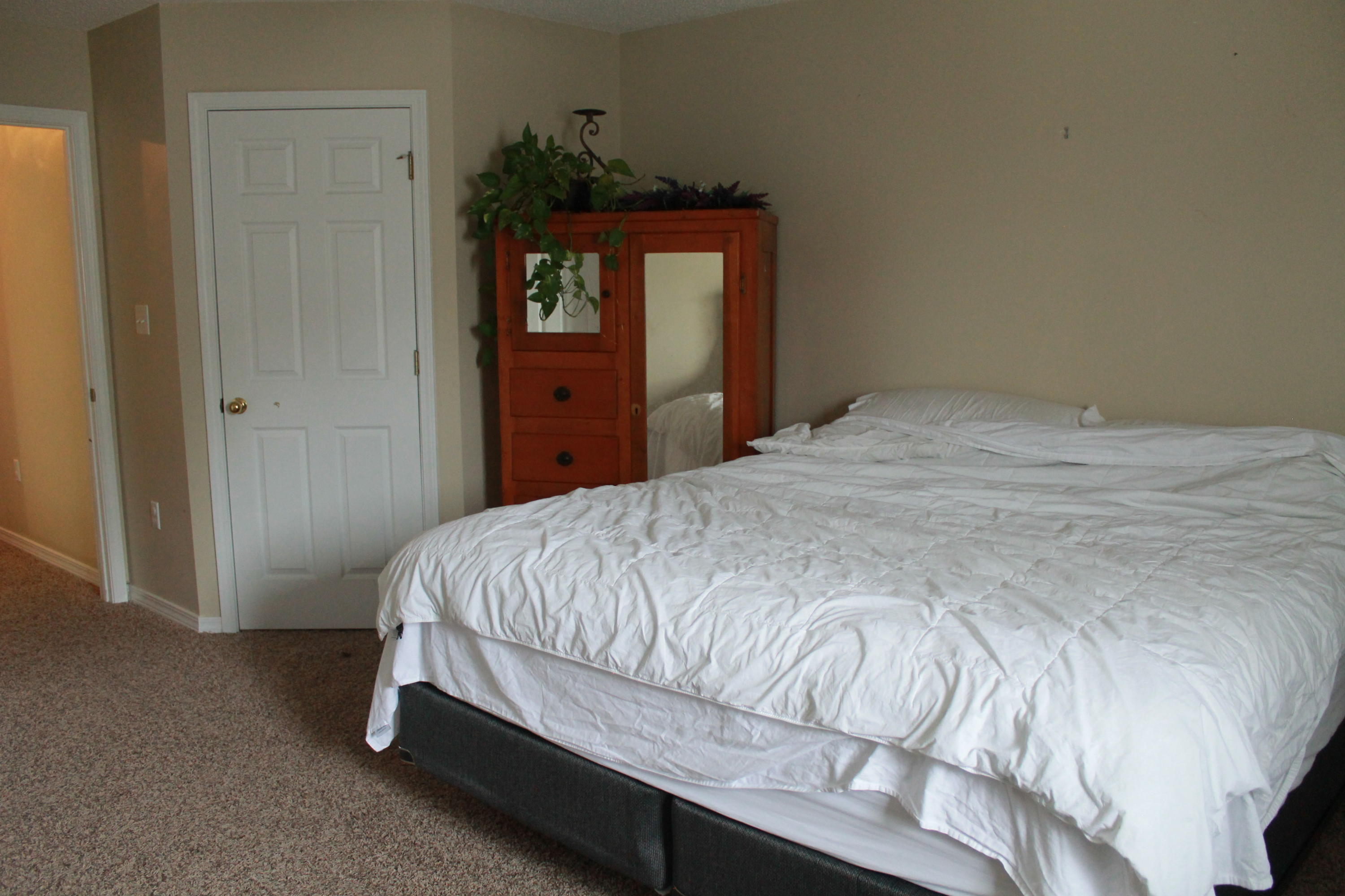 TWIN LAKES - Residential Lease