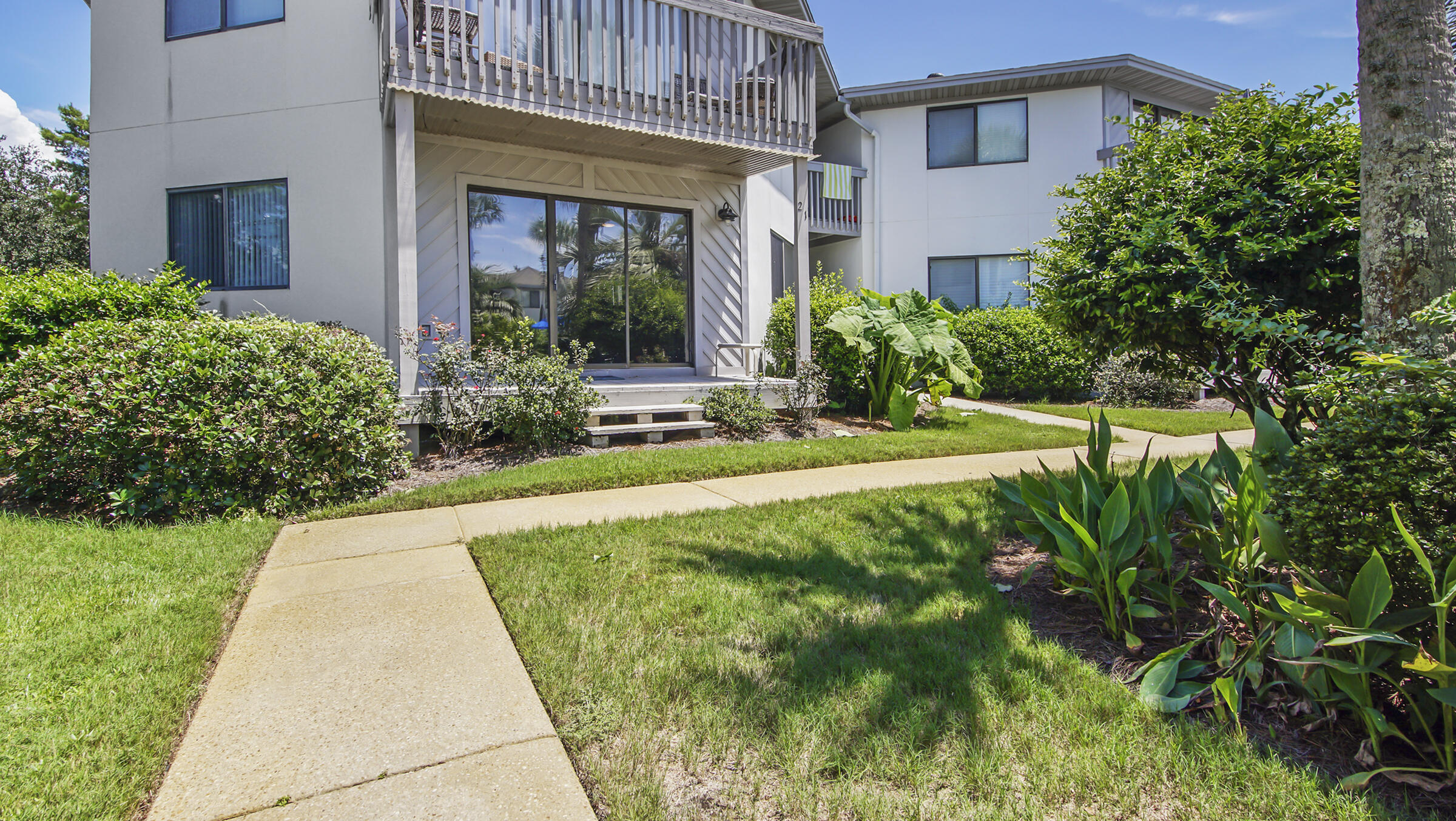 UNIT 21-A CRYSTAL VILLAGE II PHASE 3 - Residential