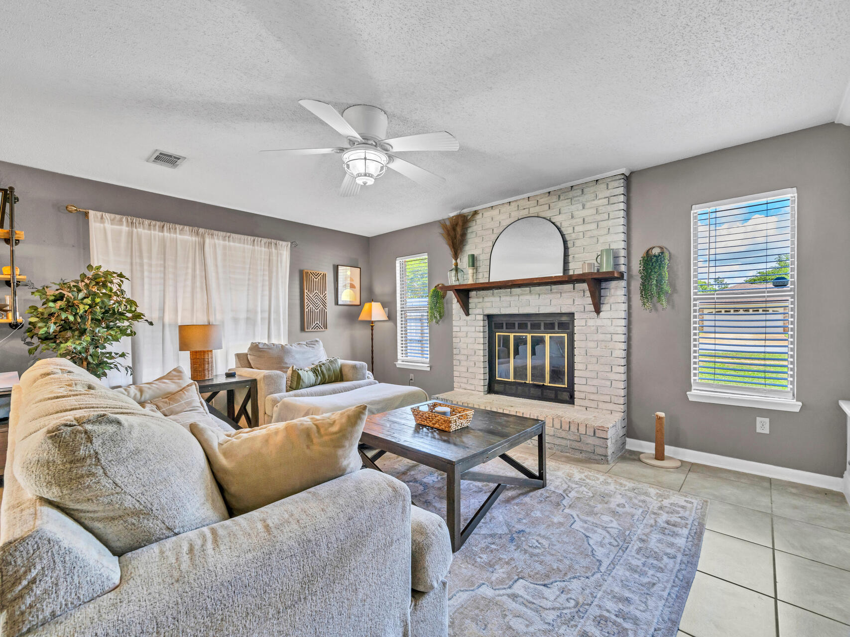 CHATEAU PRES DE LA MER - Residential