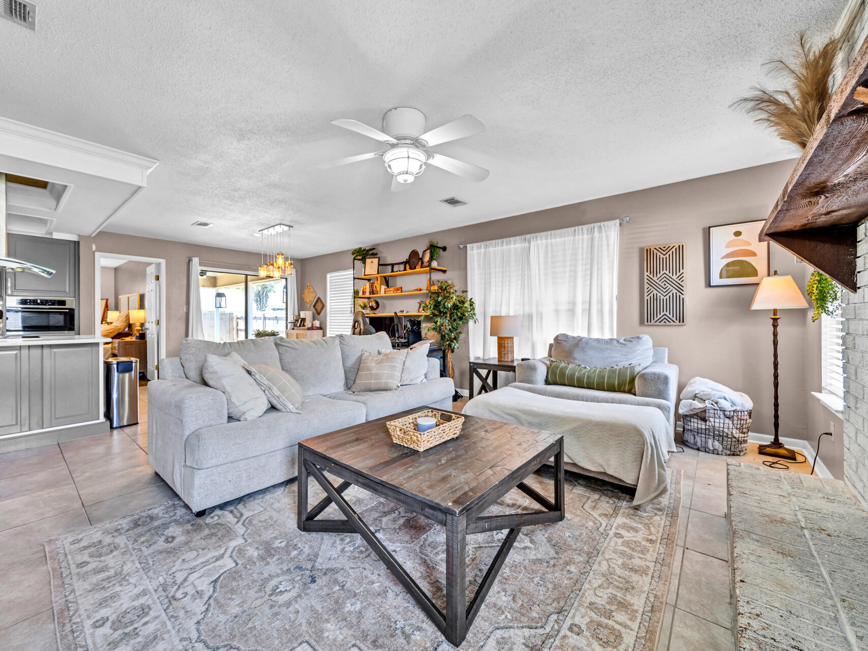 CHATEAU PRES DE LA MER - Residential