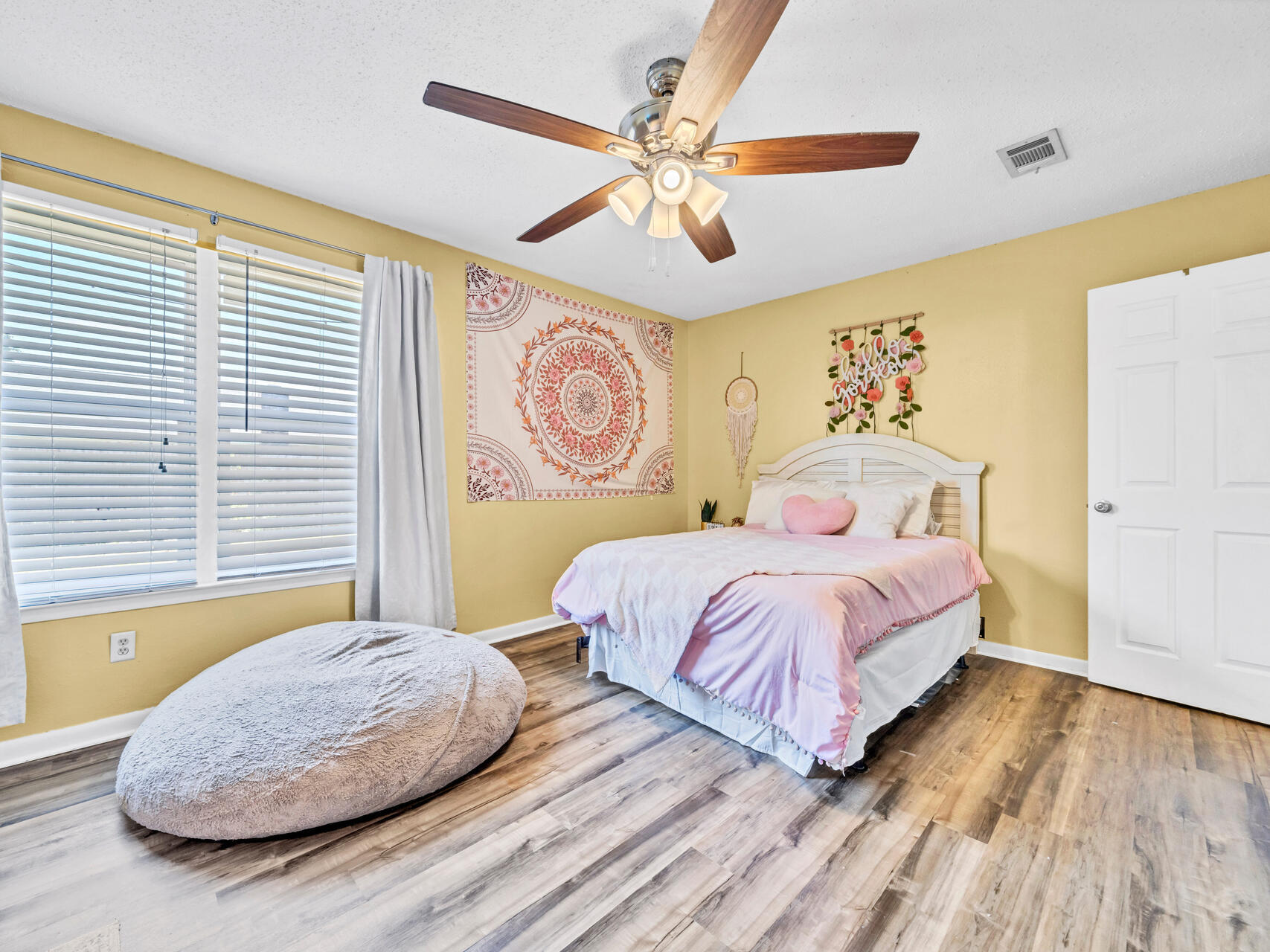 CHATEAU PRES DE LA MER - Residential