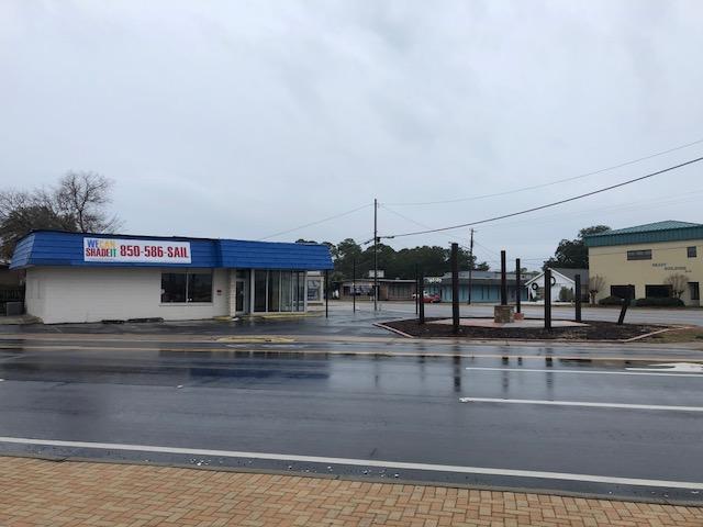 High Traffic Corner free standing bldg, 1753 SF retail bldg