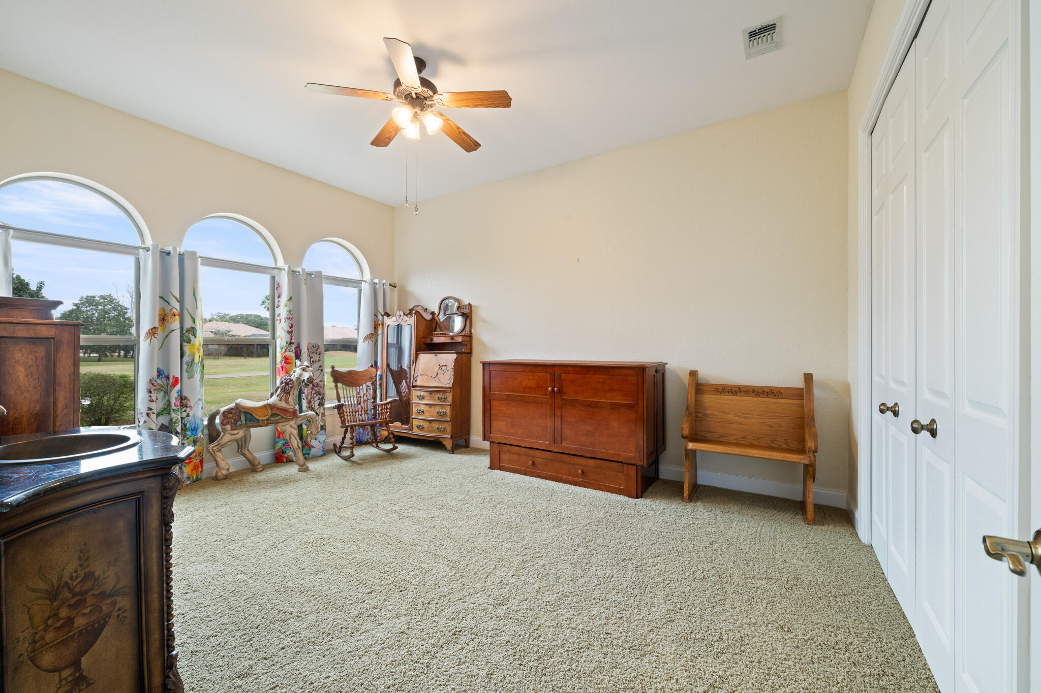 HOLLEY BY THE SEA - Residential