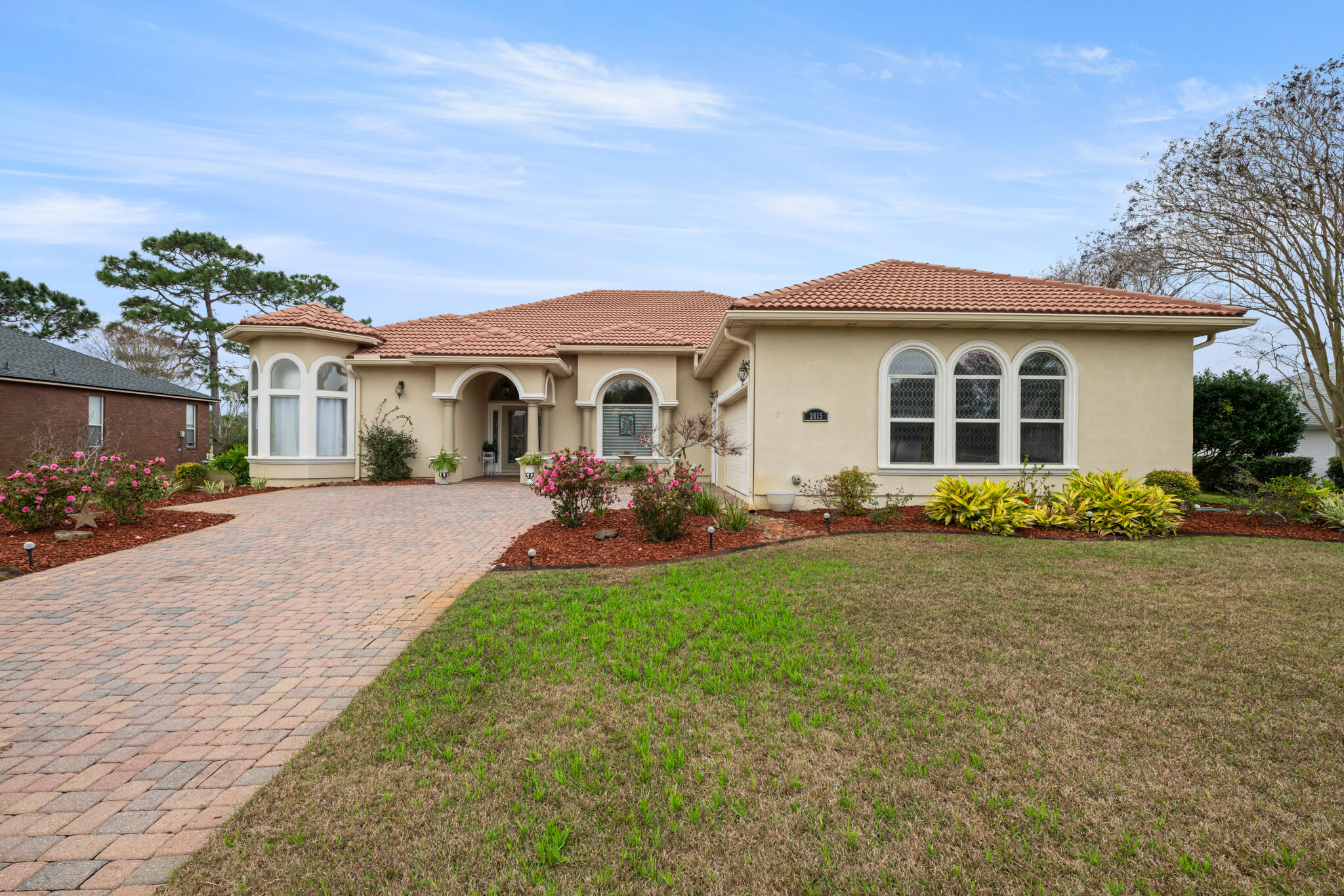 HOLLEY BY THE SEA - Residential