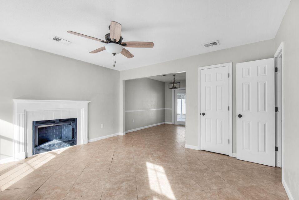 BRITTS MANOR S/D - Residential Lease