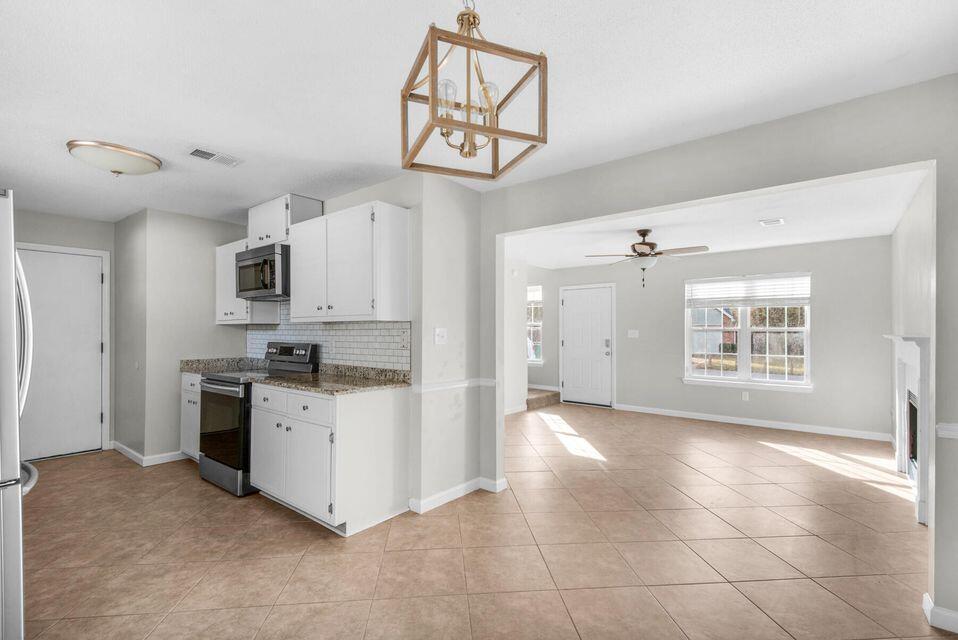 BRITTS MANOR S/D - Residential Lease