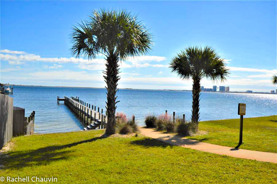 SOUNDSIDE MOORINGS - Residential