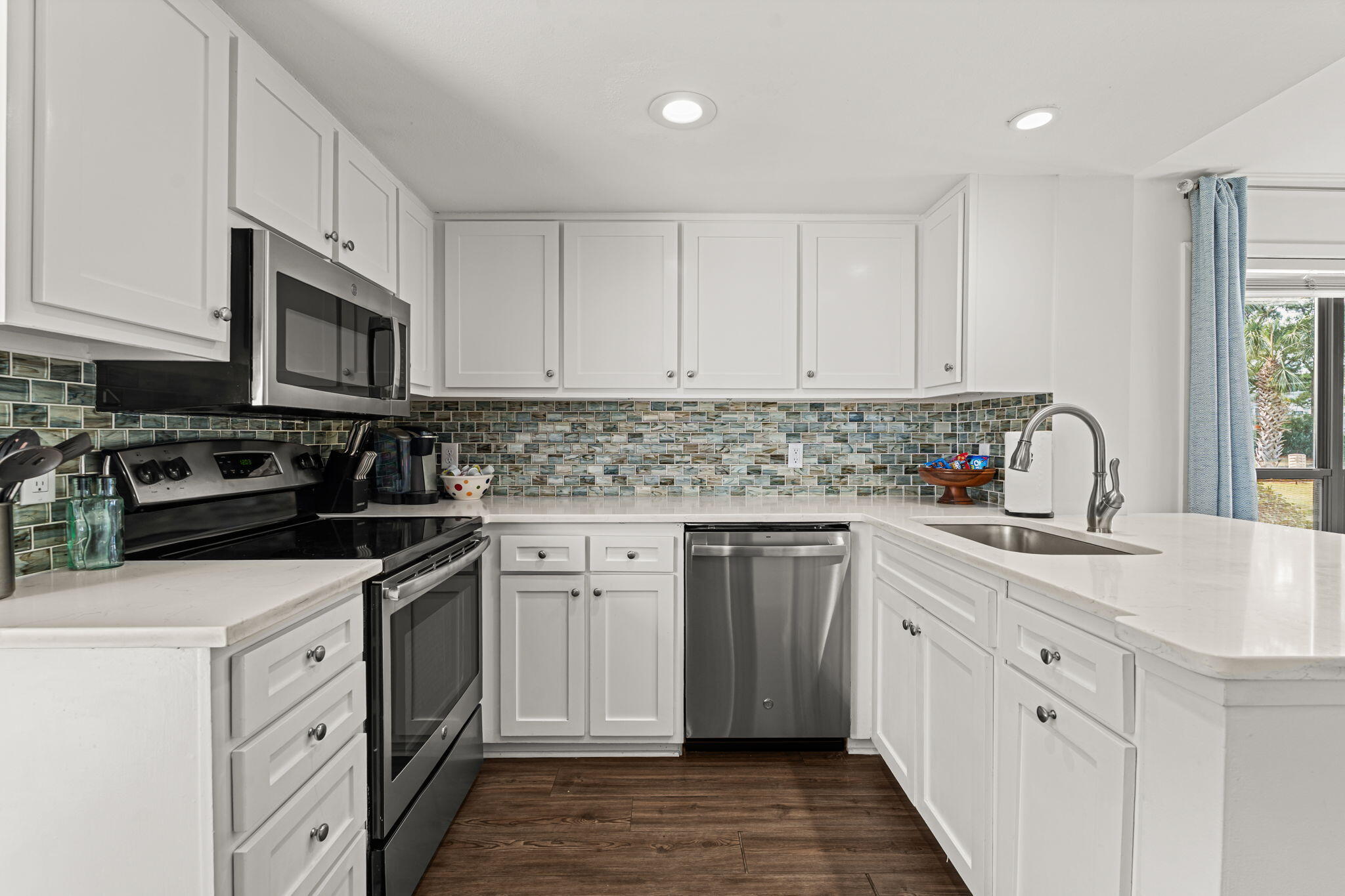 SANDPIPER VILLAGE CONDO - Residential