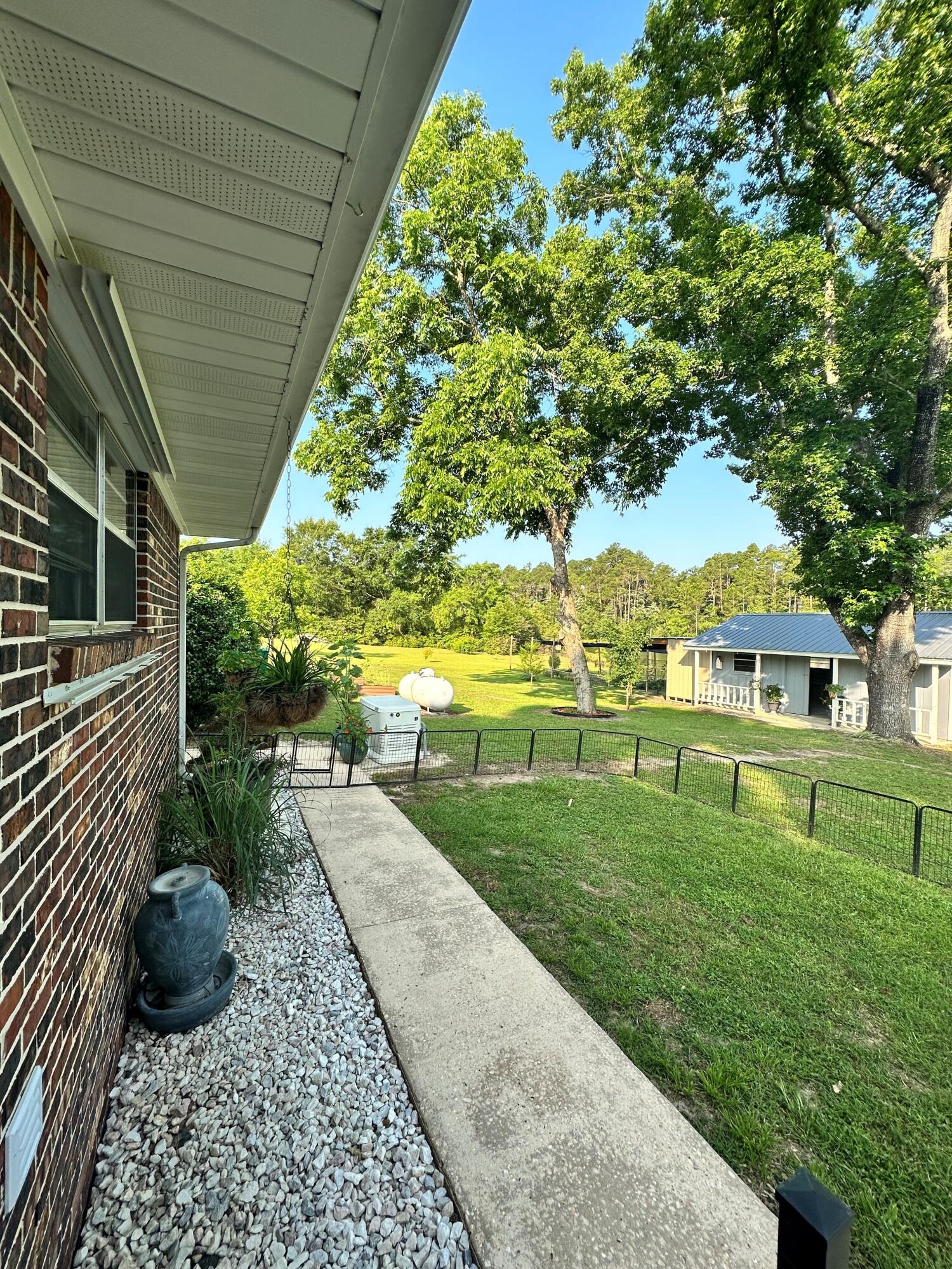 TEN LAKE ESTATES UNIT 1 - Residential