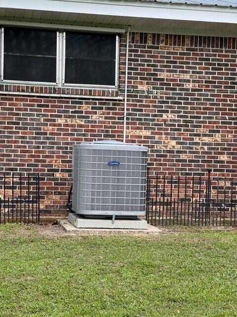 TEN LAKE ESTATES UNIT 1 - Residential