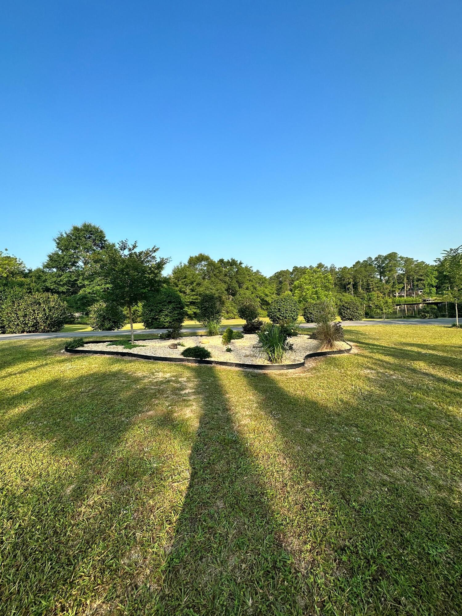 TEN LAKE ESTATES UNIT 1 - Residential