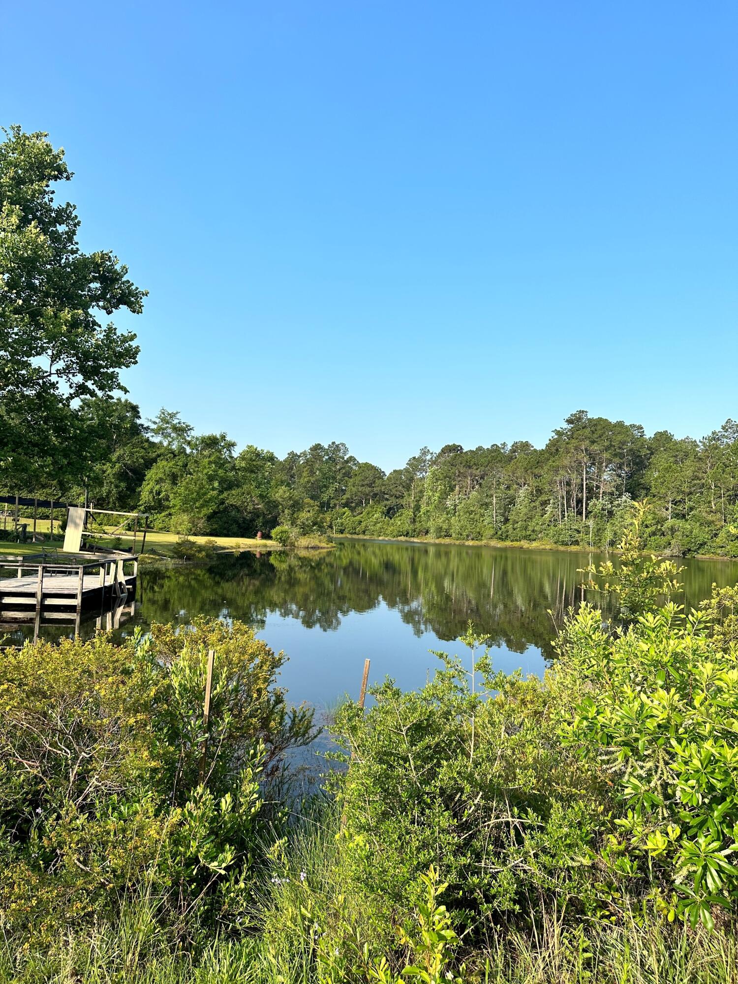 TEN LAKE ESTATES UNIT 1 - Residential