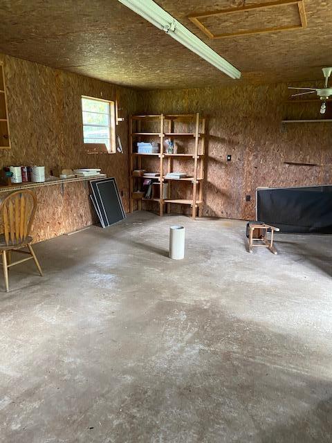 TEN LAKE ESTATES UNIT 1 - Residential