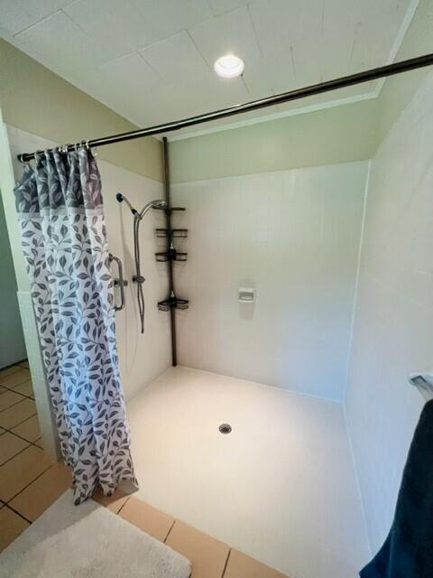 TEN LAKE ESTATES UNIT 1 - Residential