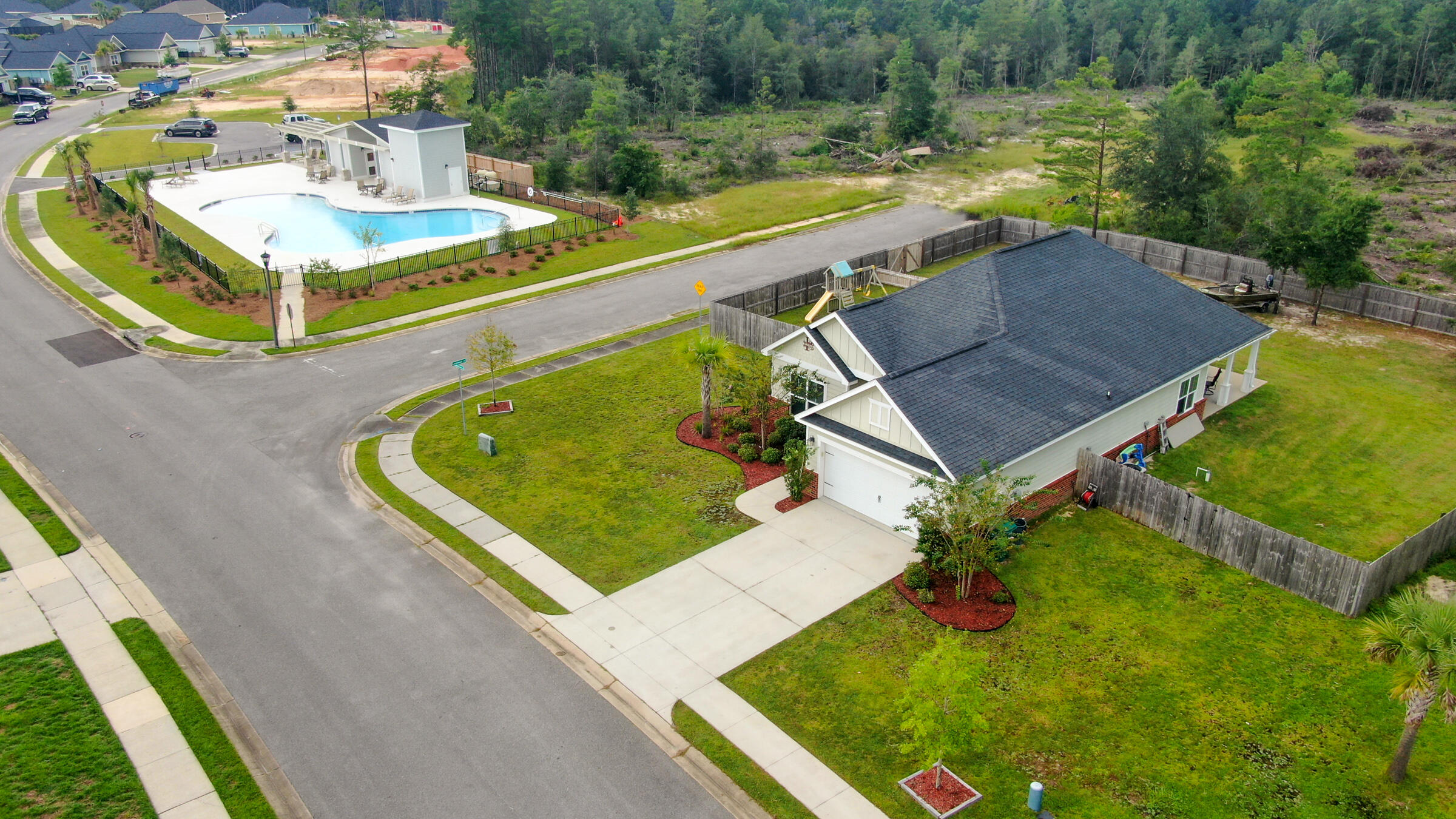 CROSS CREEK ESTATES - Residential