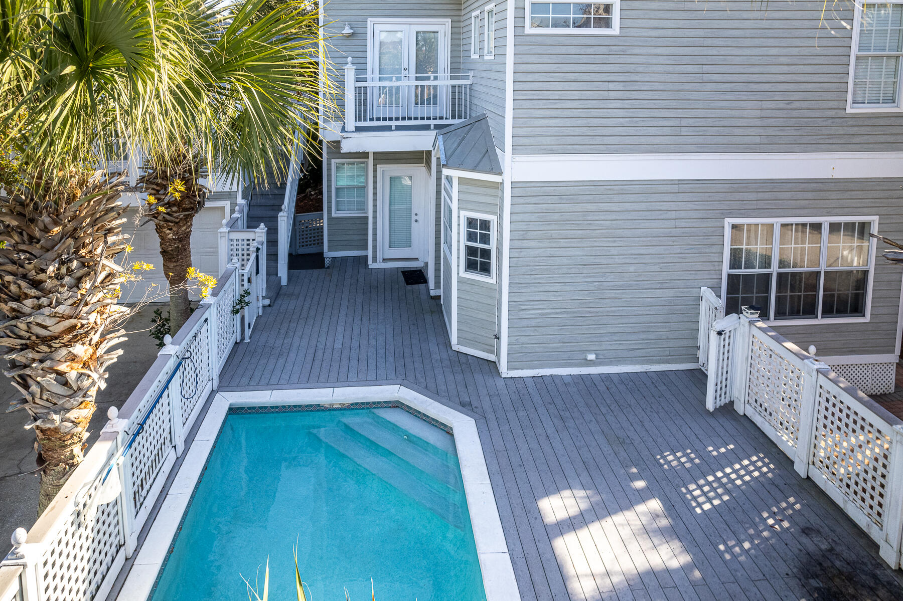 Crystal Shores - Residential