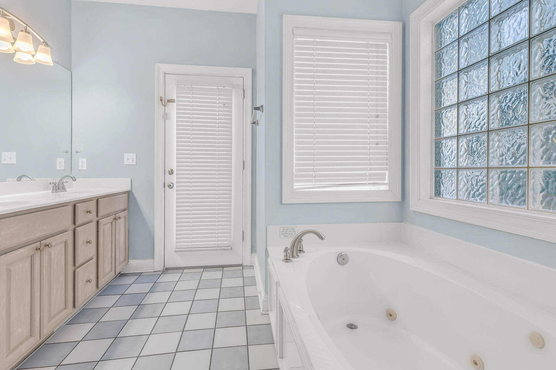 Crystal Shores - Residential