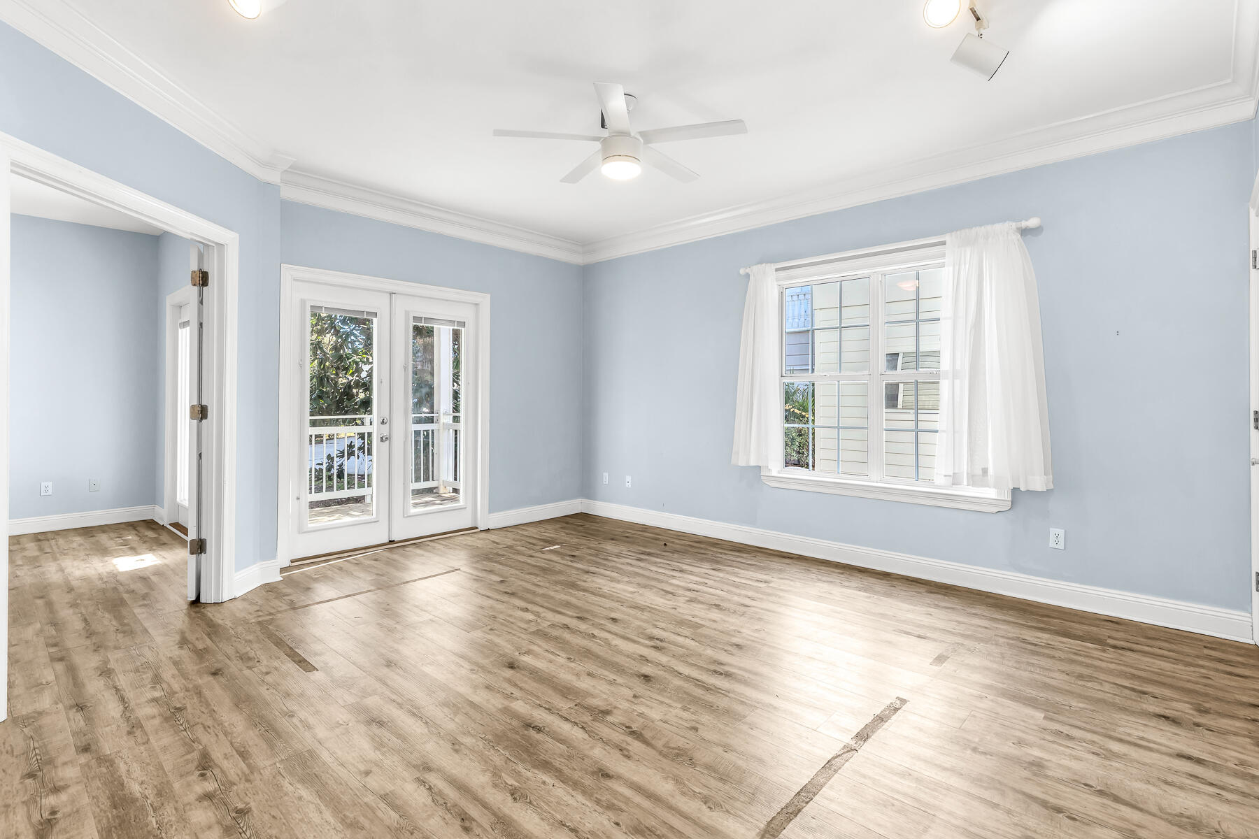 Crystal Shores - Residential