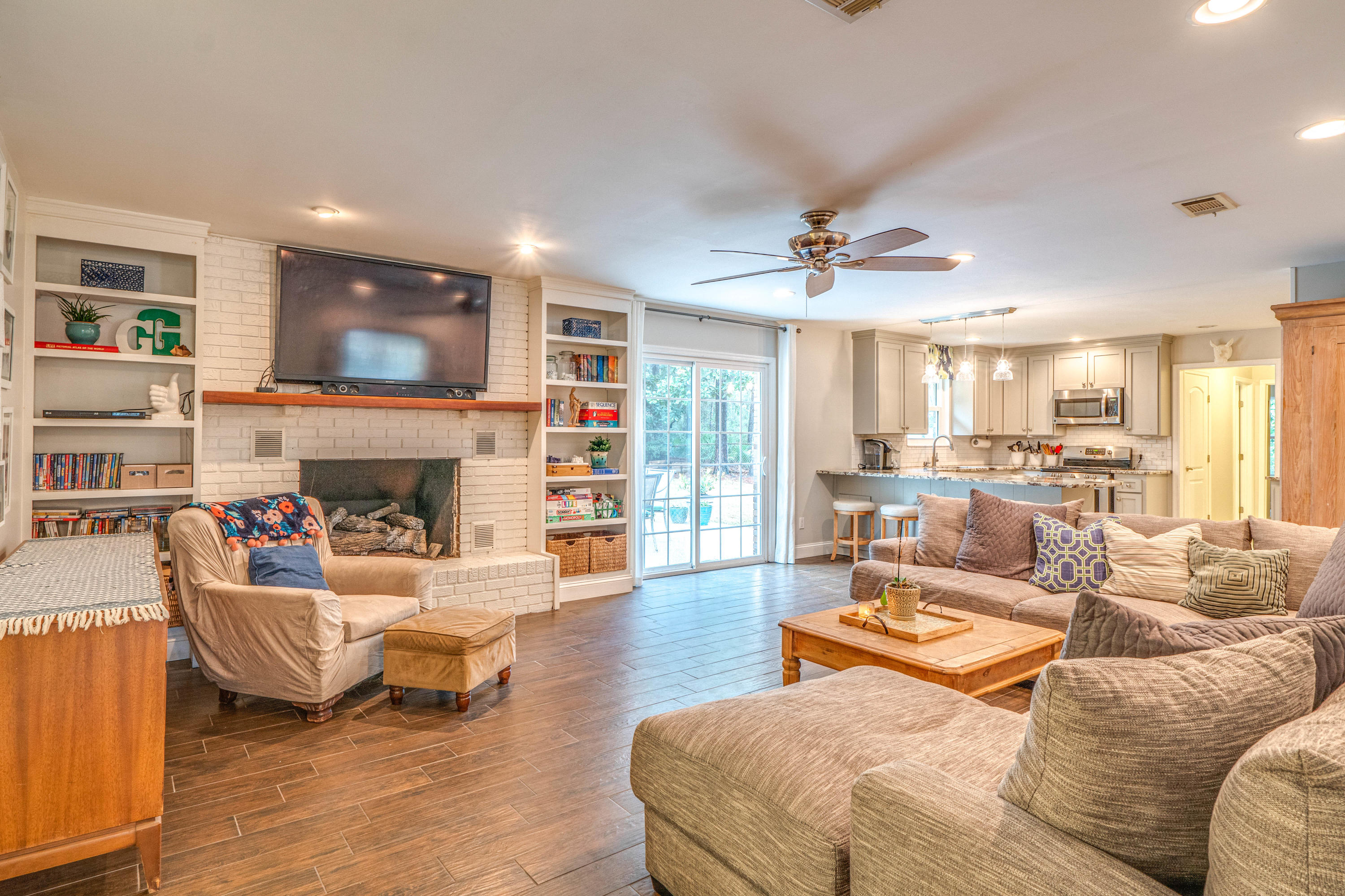 WHITE POINT ACRES - Residential